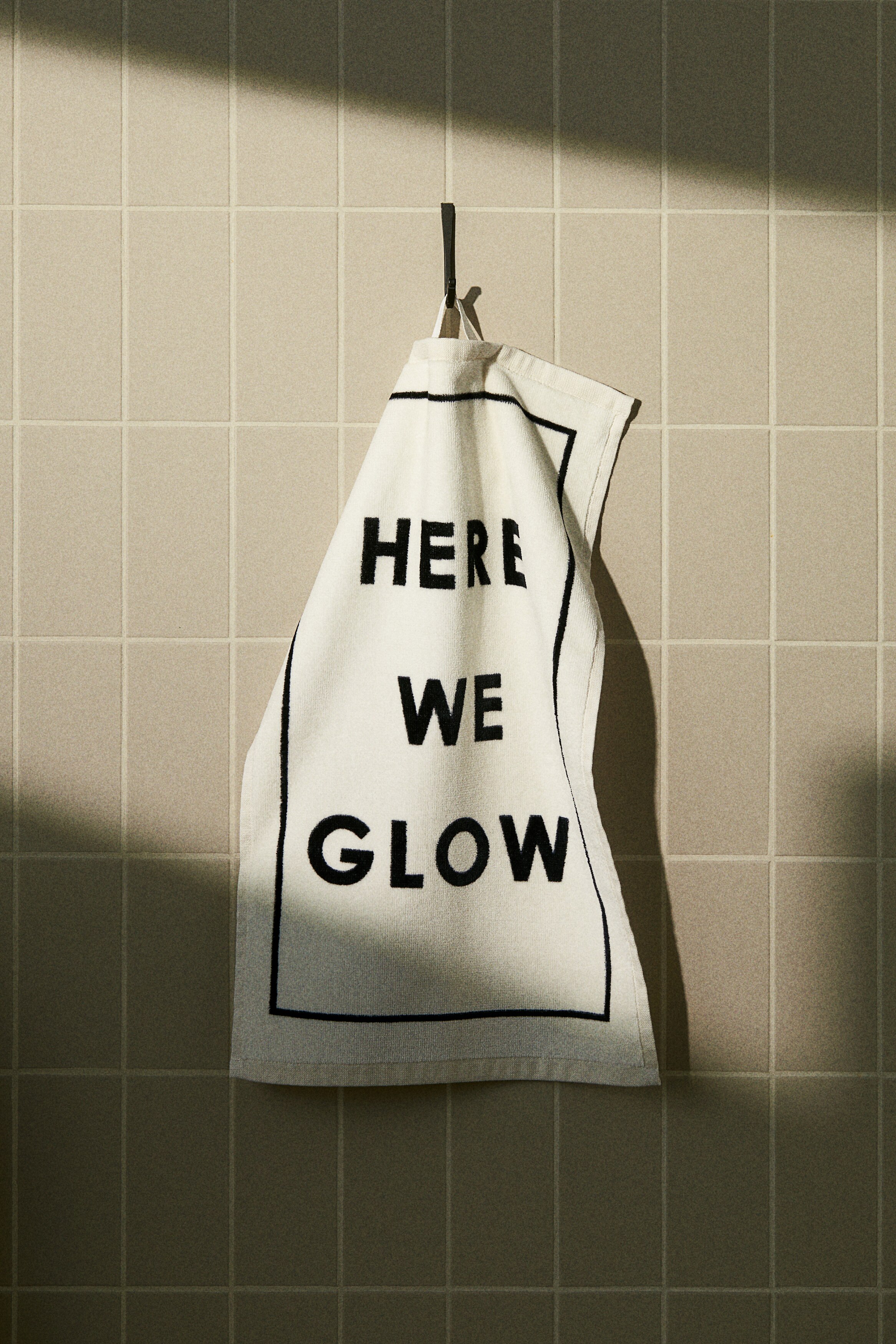 Velour Guest Towel with Motif - White/Here We Glow - Home All | H&M US