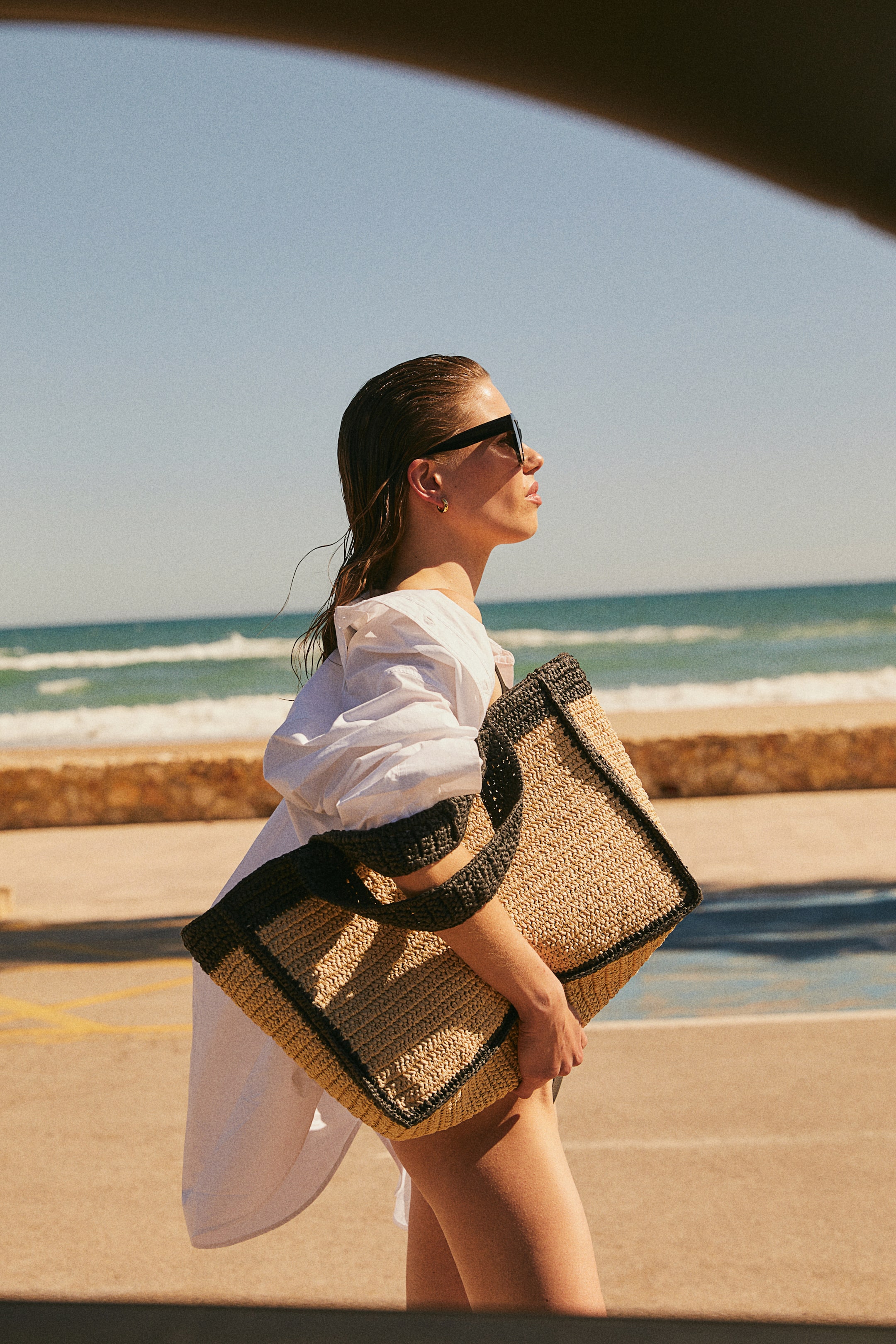 Straw Shopper