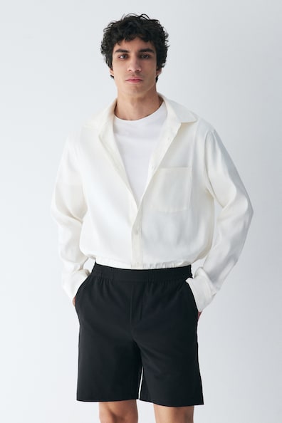 Four-way Stretch Regular Fit ショートパンツ