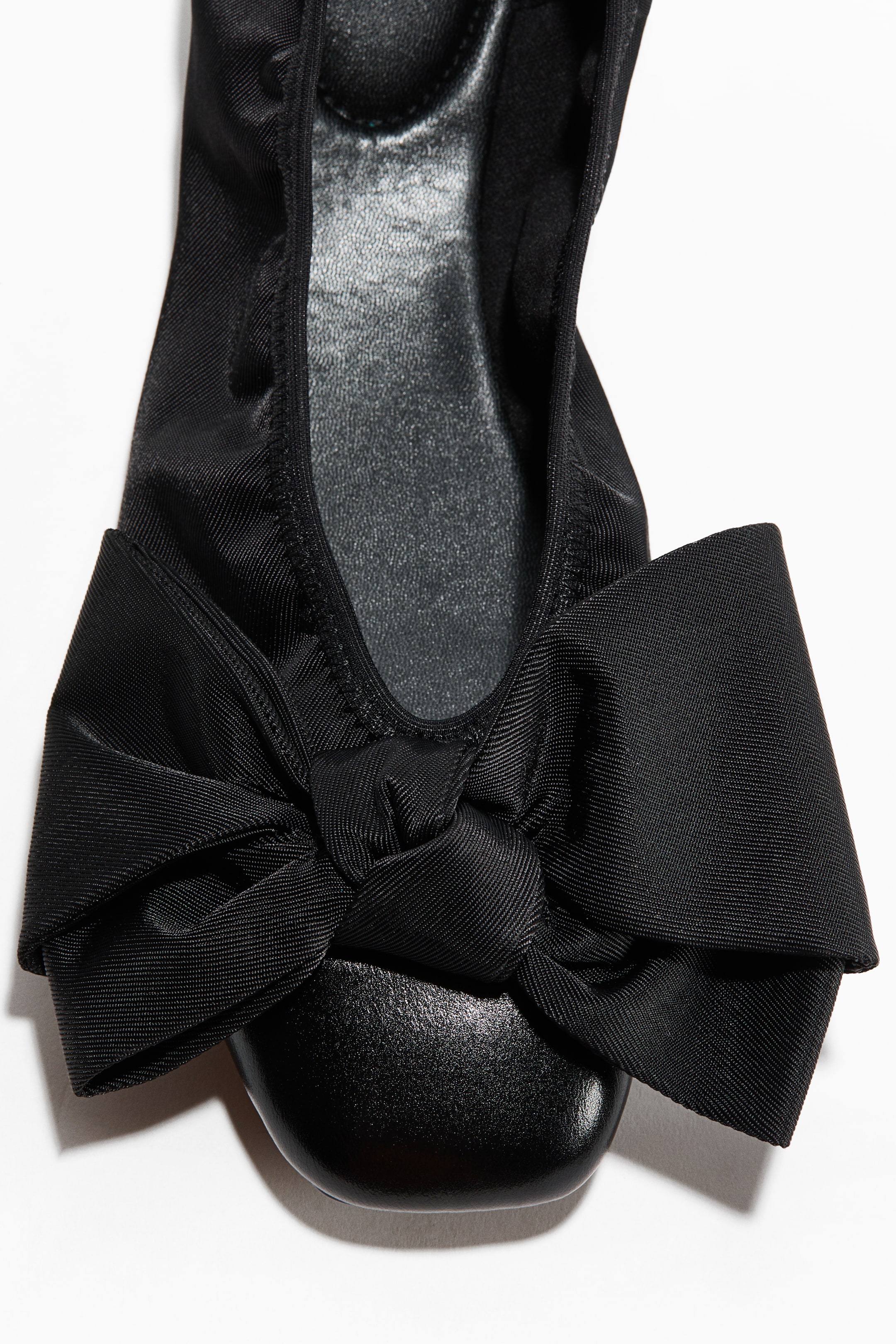 Bow-Detail Flats