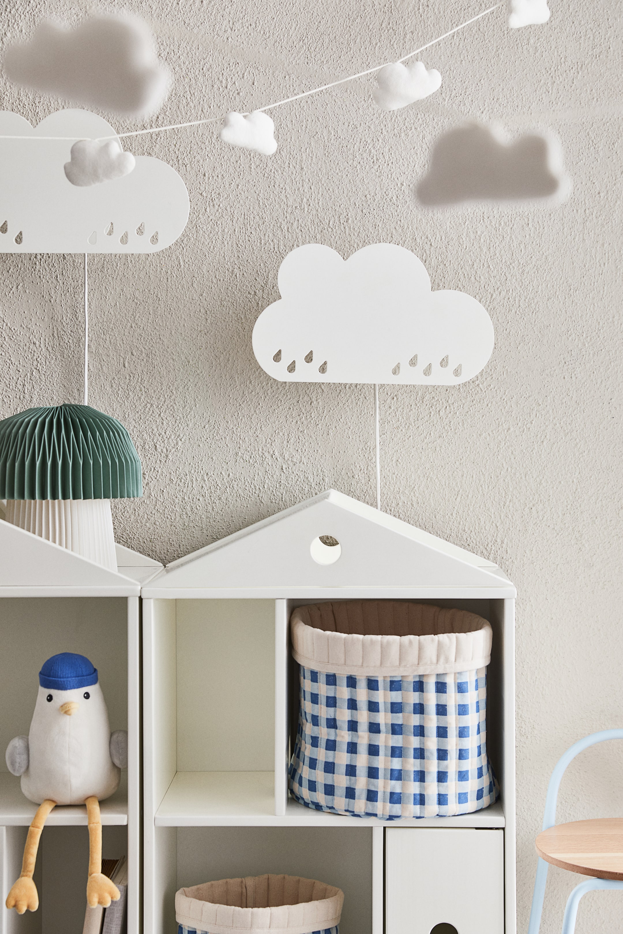 Cloud Pennant Garland