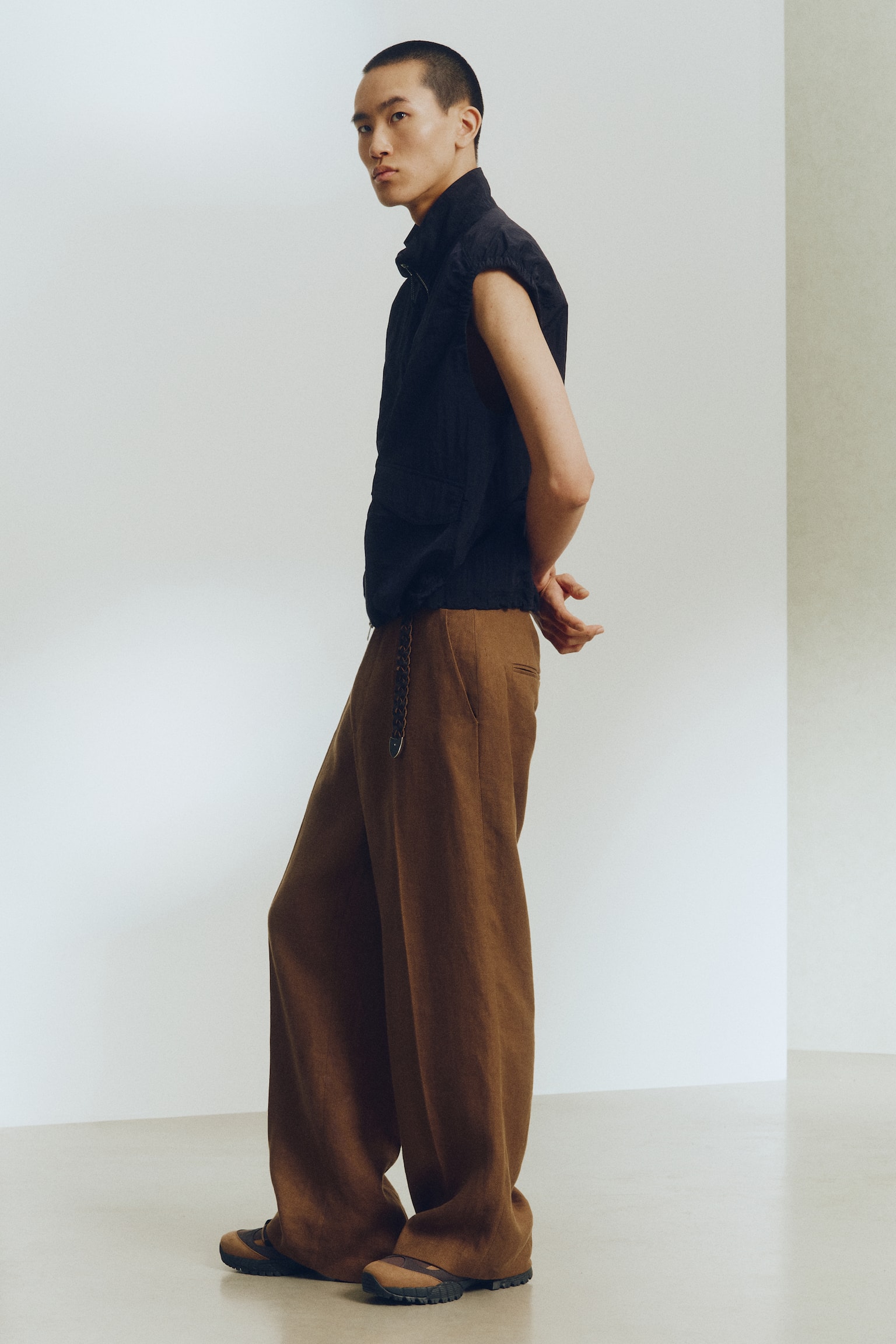 Lniane spodnie Loose Fit - Brązowy - 4