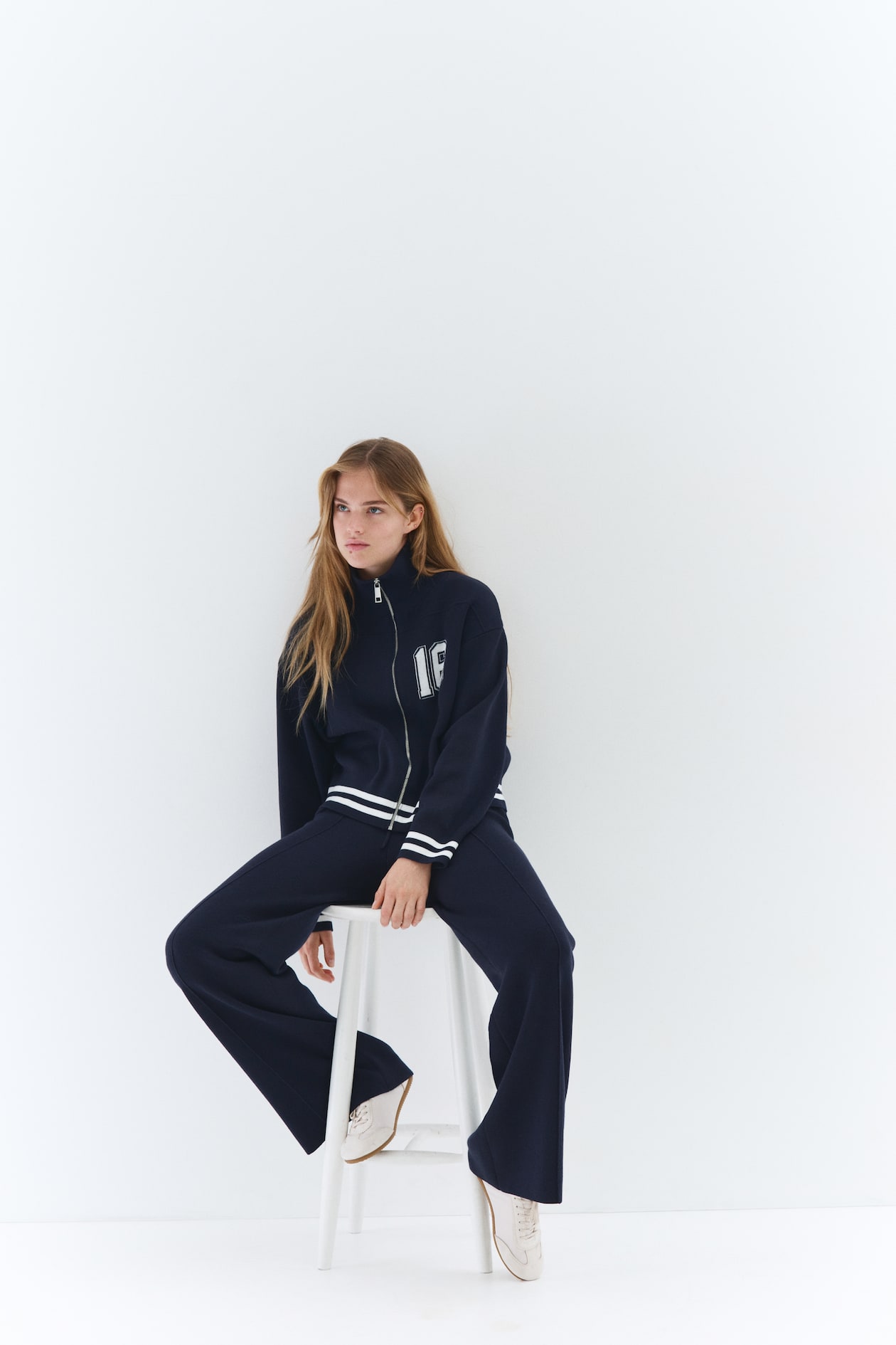 Cardigan with Zipper - image 2