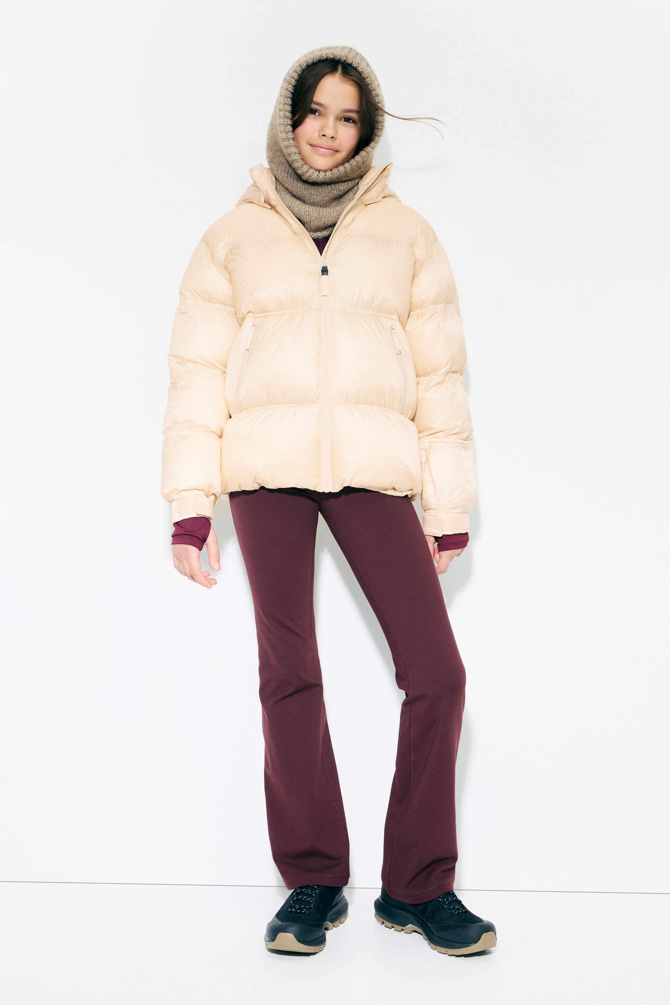 Ampliar la imagen: Chamarra puffer con ThermoMove™ - Beige - Kids | H&M MX 2