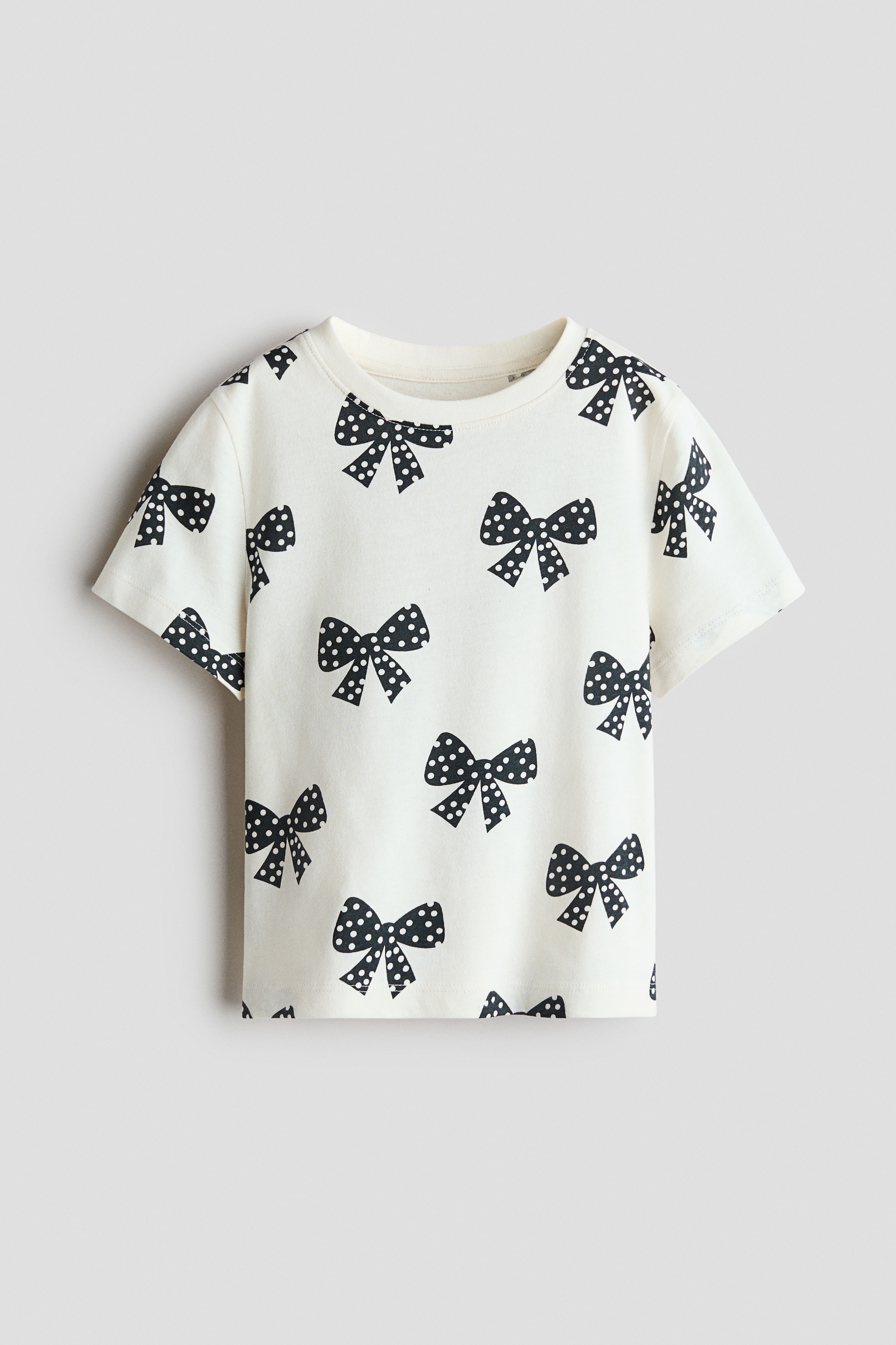 Printed T-shirtModel
