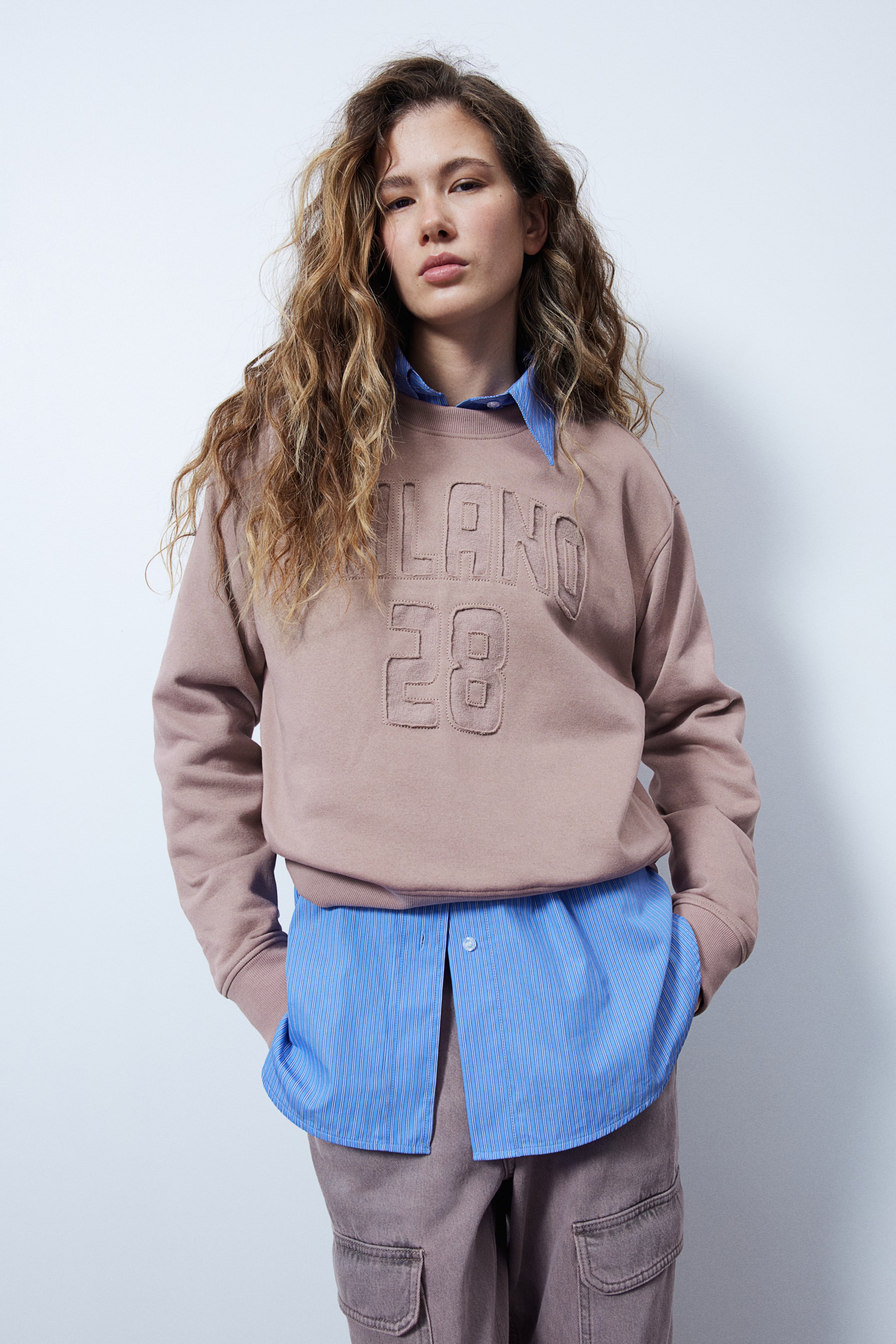 Oversized Motif-Front Sweatshirt