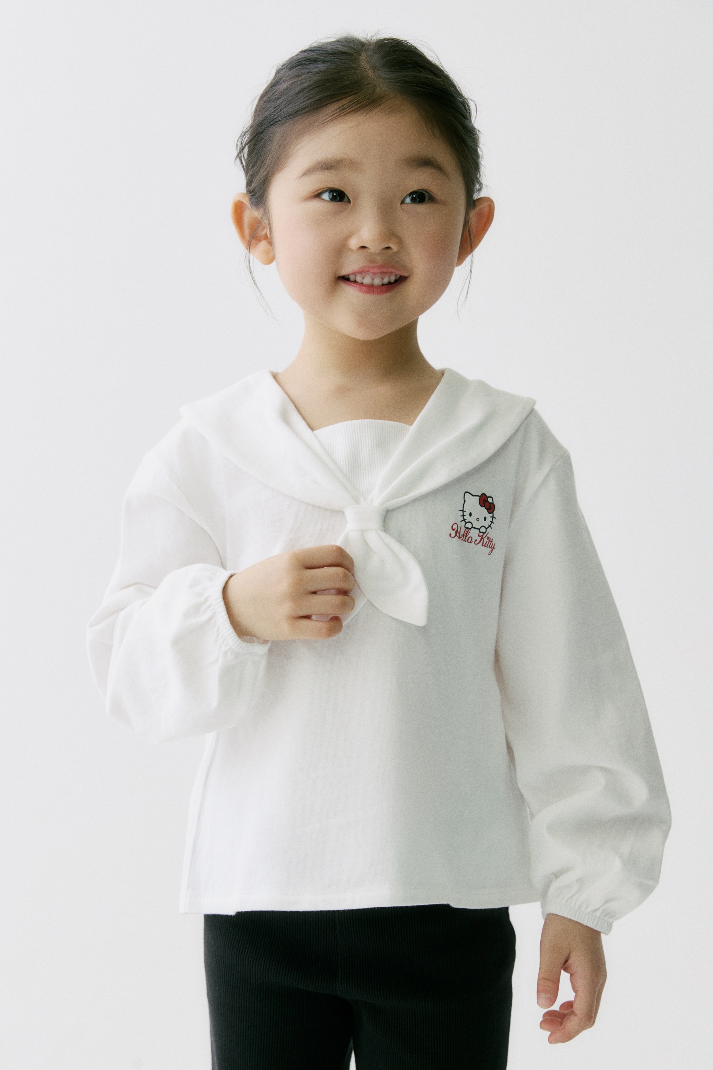 Áo cổ thuỷ thủ in hình - Màu trắng/Hello Kitty/Màu xanh tím than/Cinnamoroll