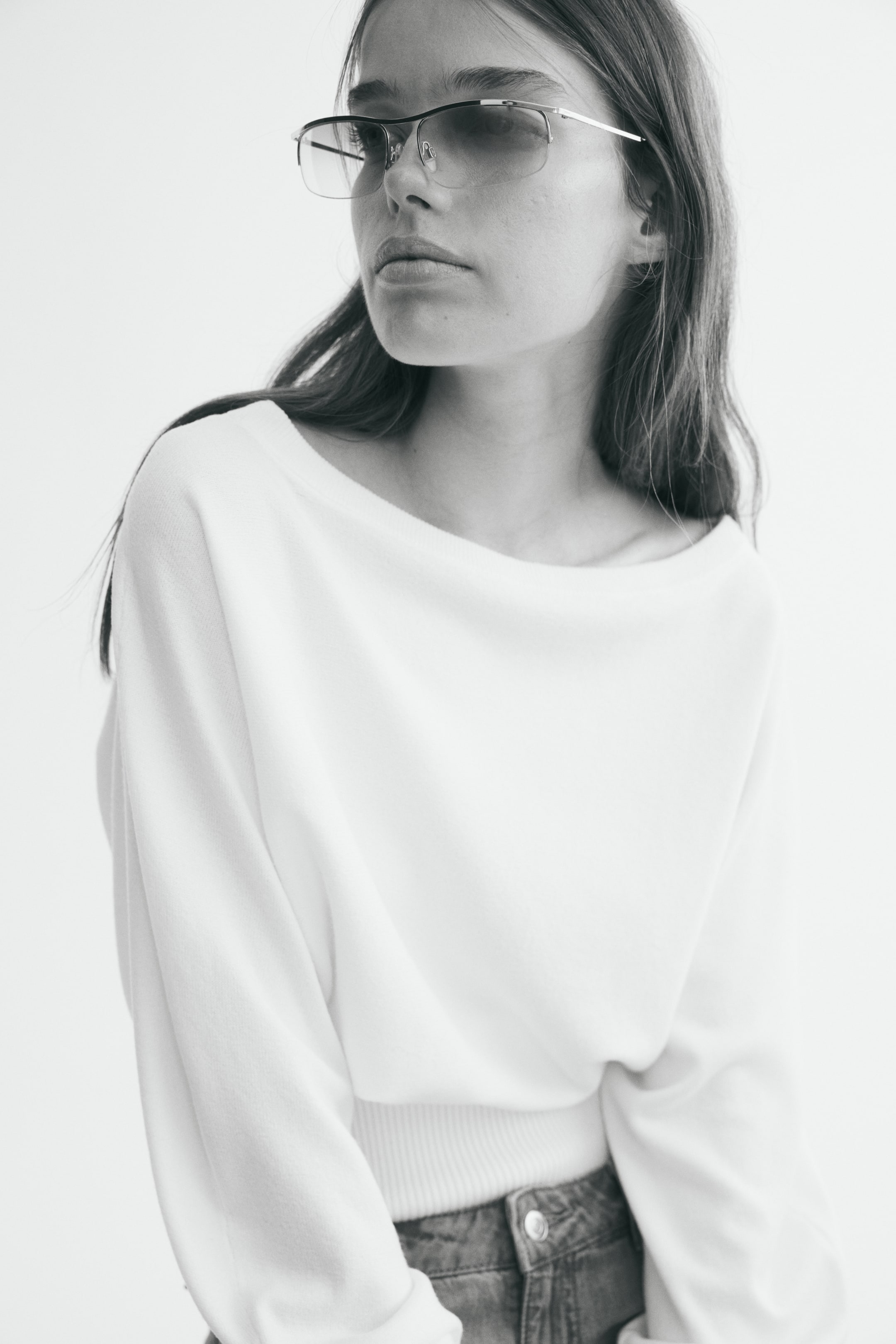Batwing-Sleeved Fine-Knit Sweater