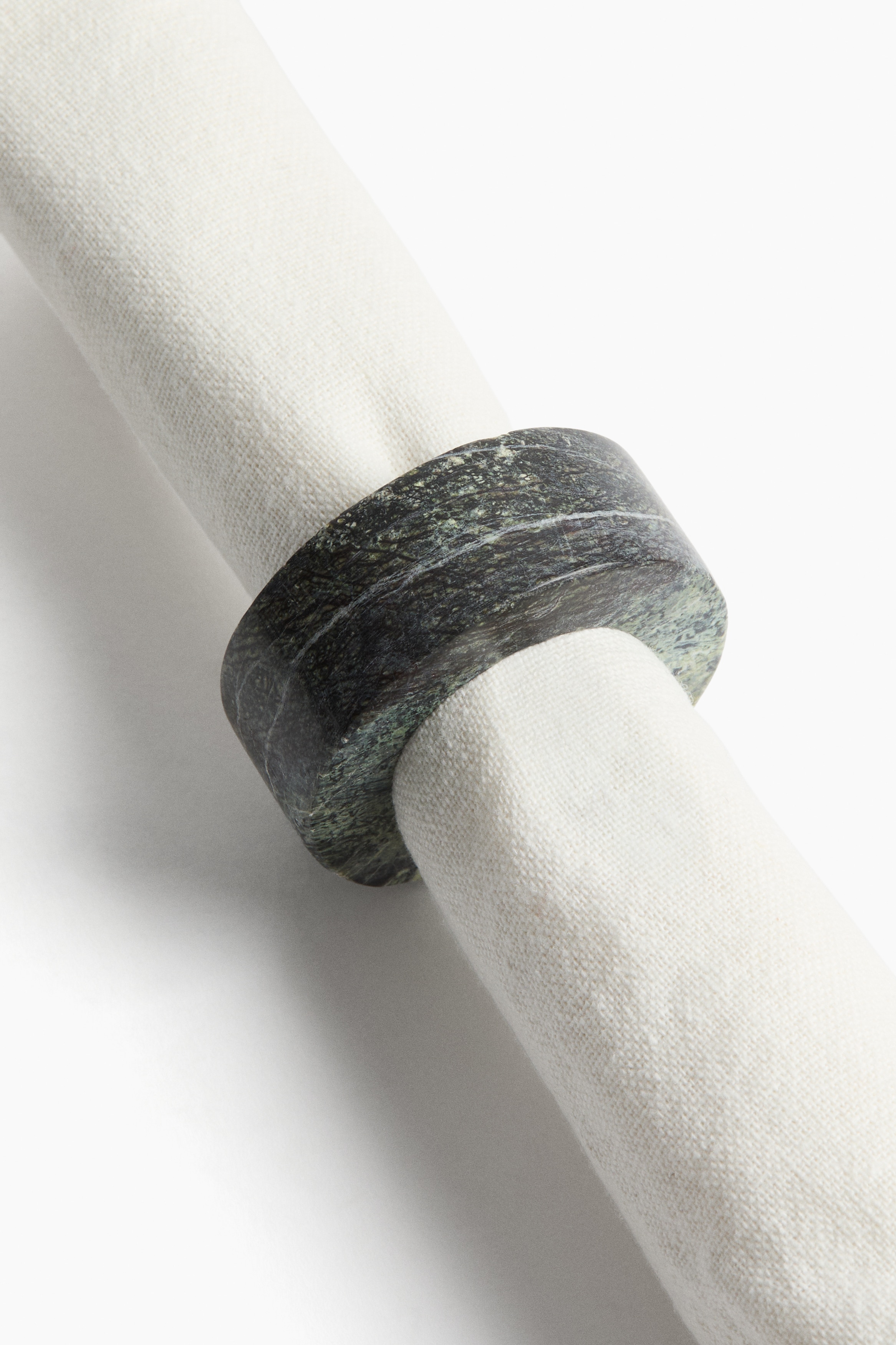 4-Pack Marble Napkin Rings - Thumbnail 4