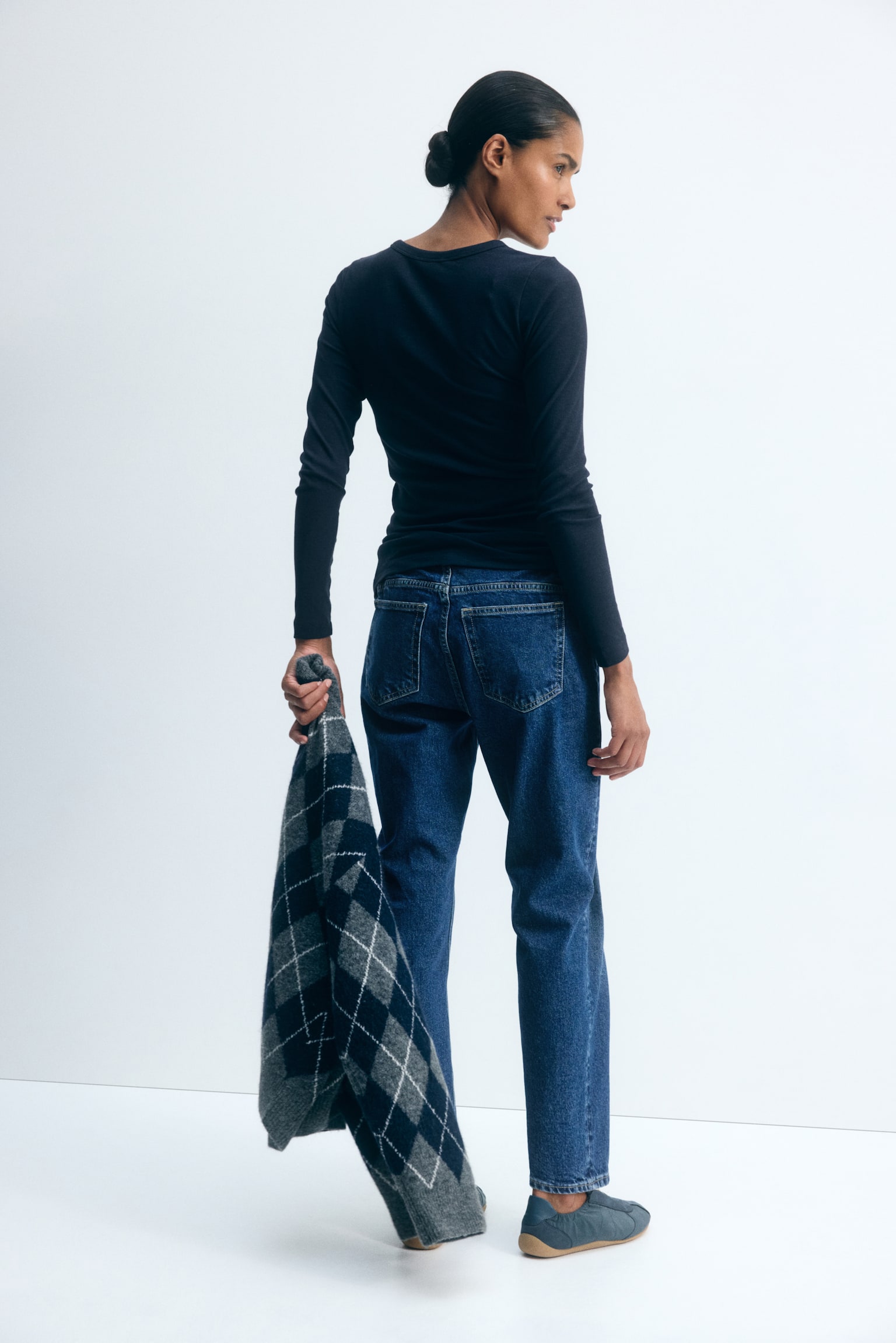Женские джинсы H&M Mama Slim Mom Ankle, цвет: Тёмный джинсовый синий — фото 4