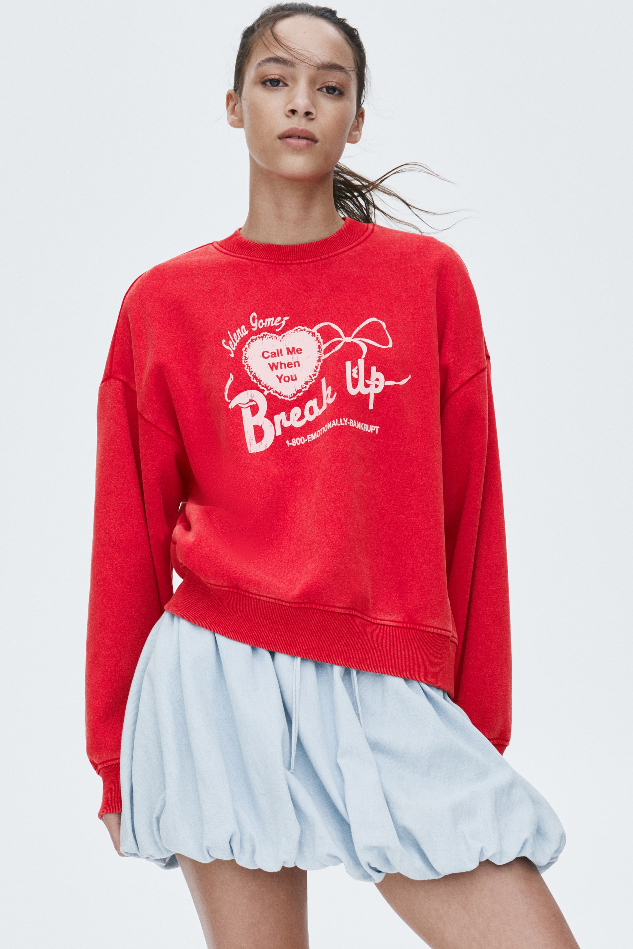 Grotere afbeelding bekijken: Sweater met motief - Rood/Selena Gomez - DAMES | H&M BE 2