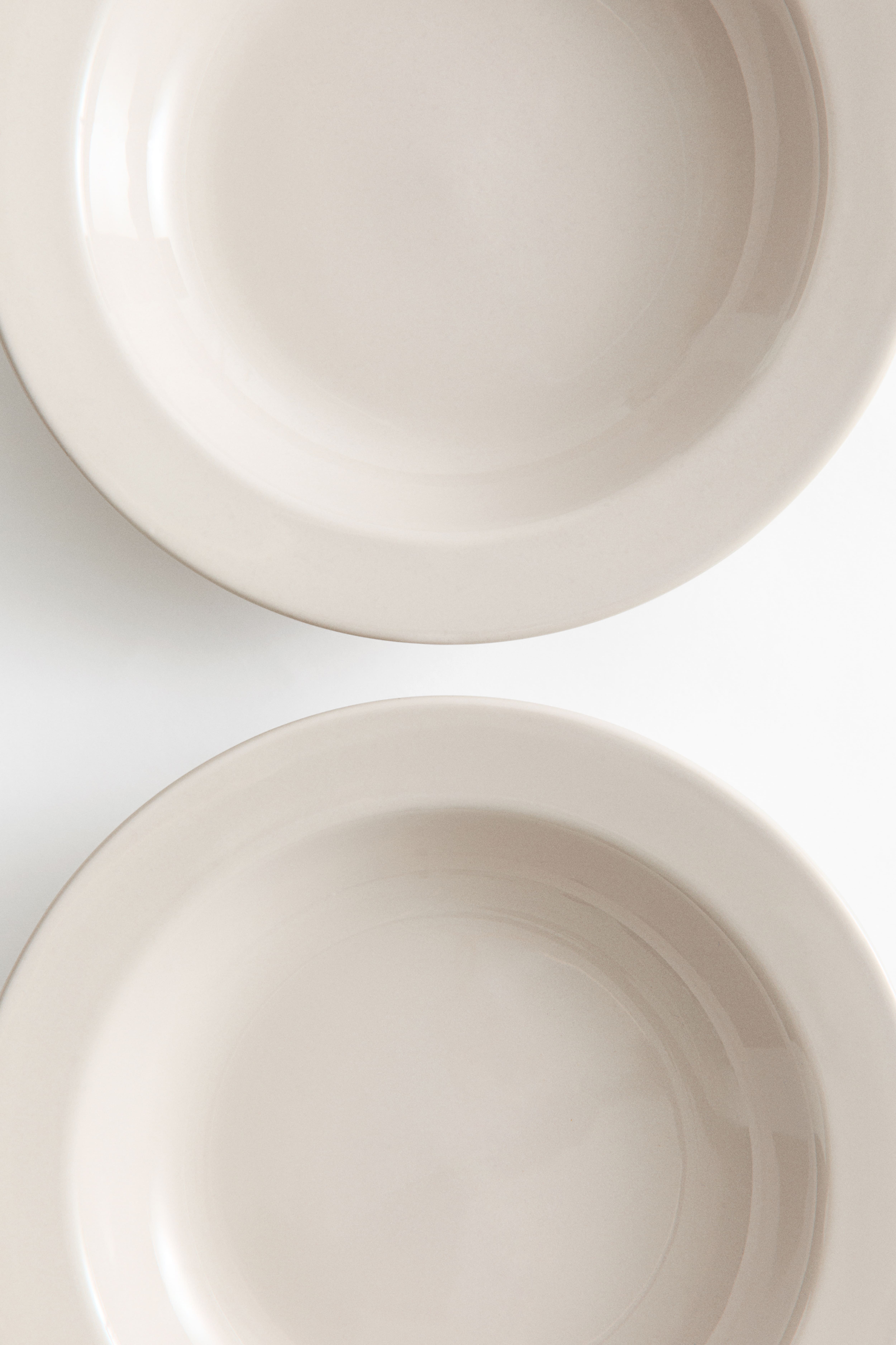 2-Pack Deep Porcelain Plates