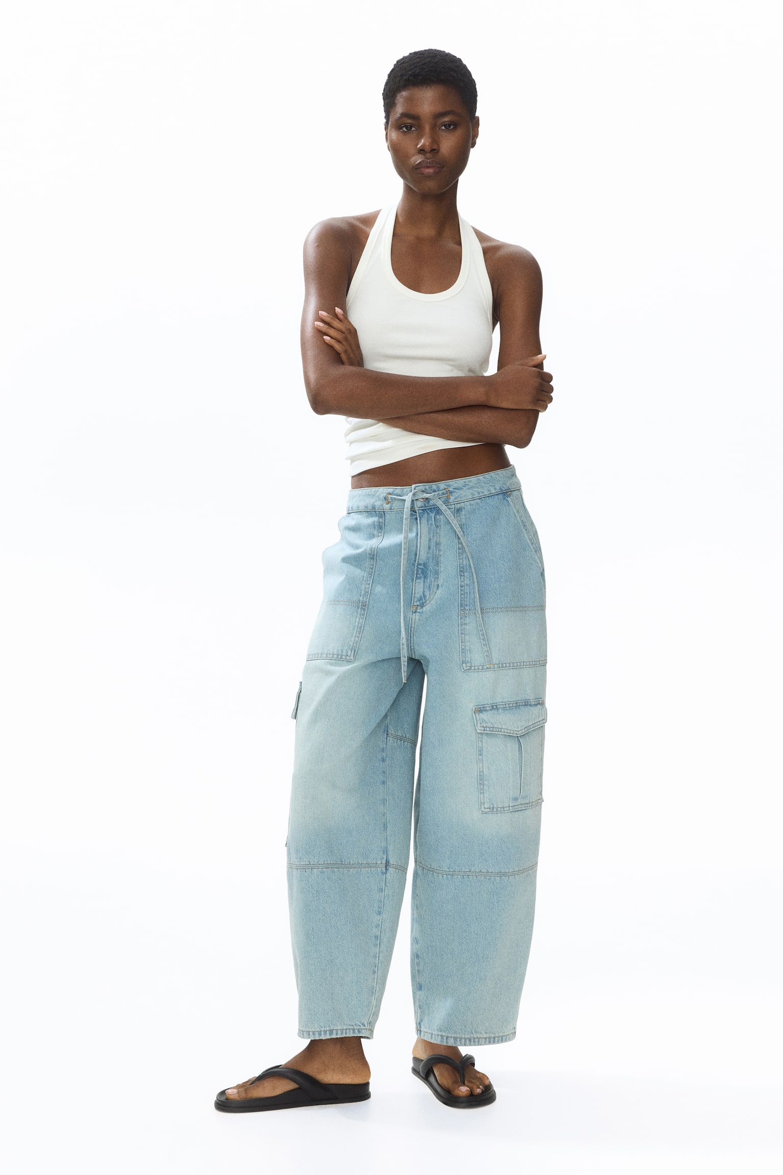 Женские джинсы H&M Regular-Waist Barrel-Leg Ankle, цвет: Светлый джинсовый синий — фото 3