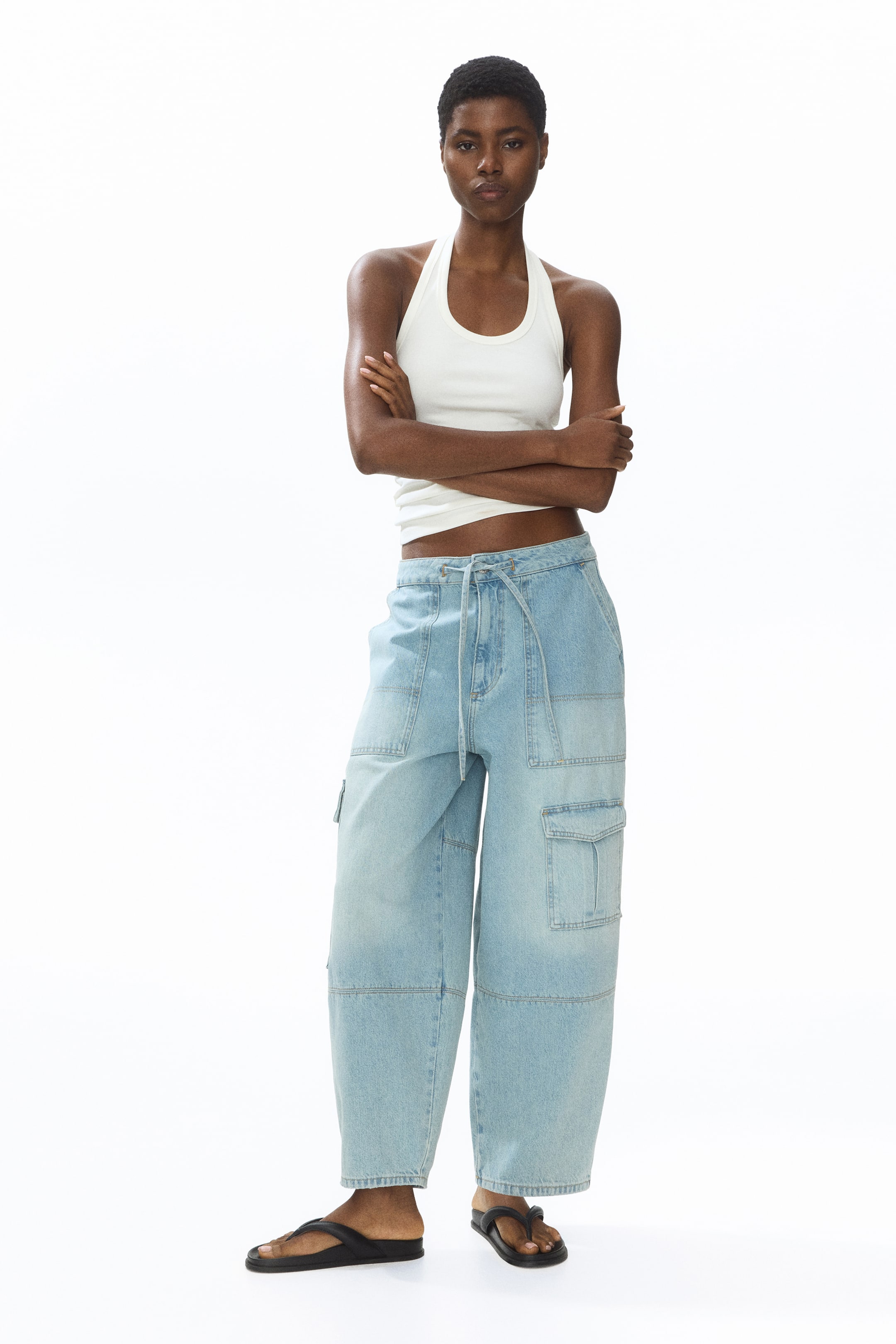 Regular-Waist Barrel-Leg Ankle Jeans