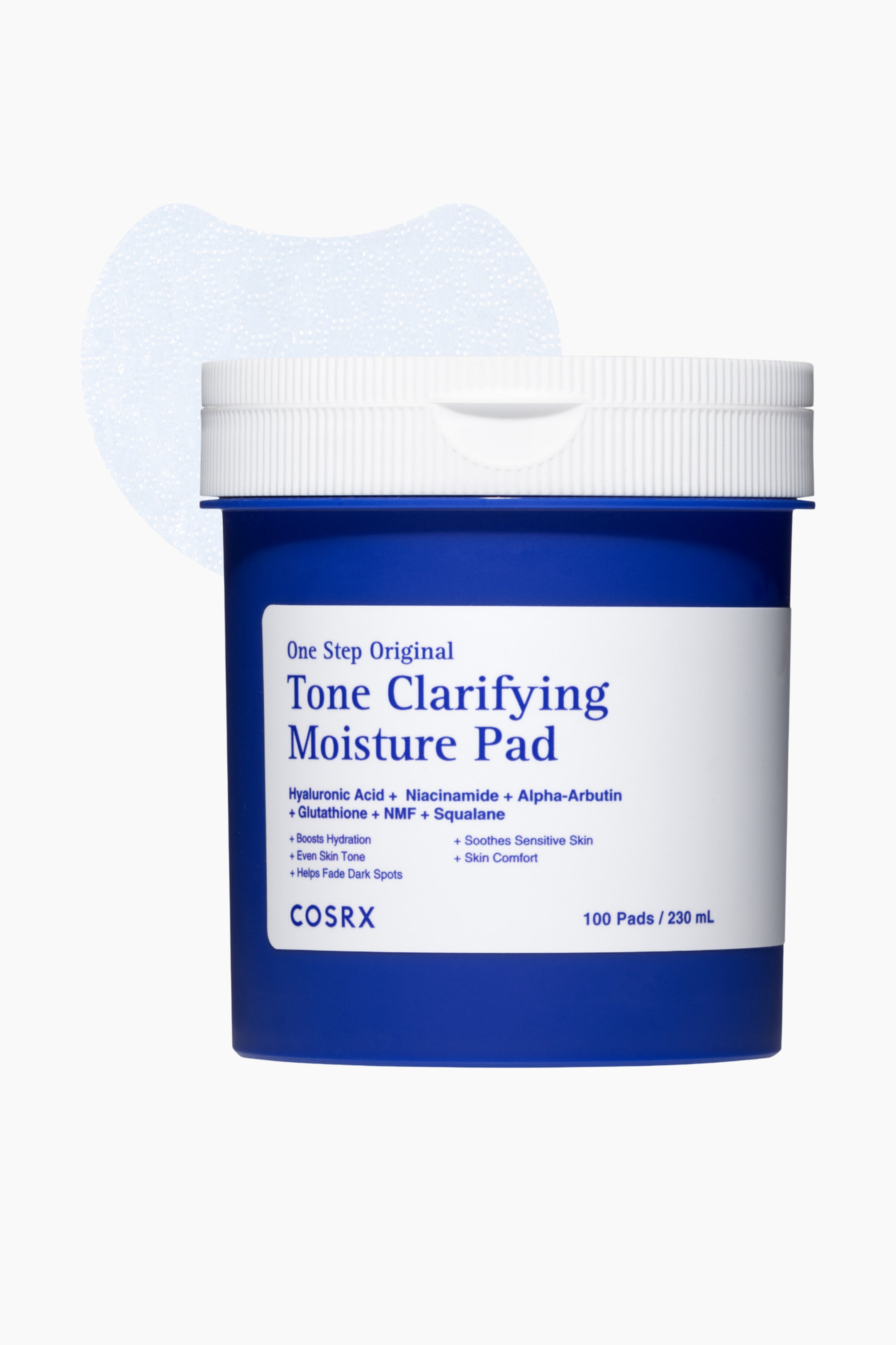 Se større billede: En mørkeblå cylindrisk krukke med et hvidt rillet låg og en hvid etiket på forsiden. Etiketten viser “One Step Original Tone Clarifying Moisture Pad” med ingredienser, fordele, brandet COSRX og mængden, mens en lyseblå tekstureret pad delvist stikker frem under låget.