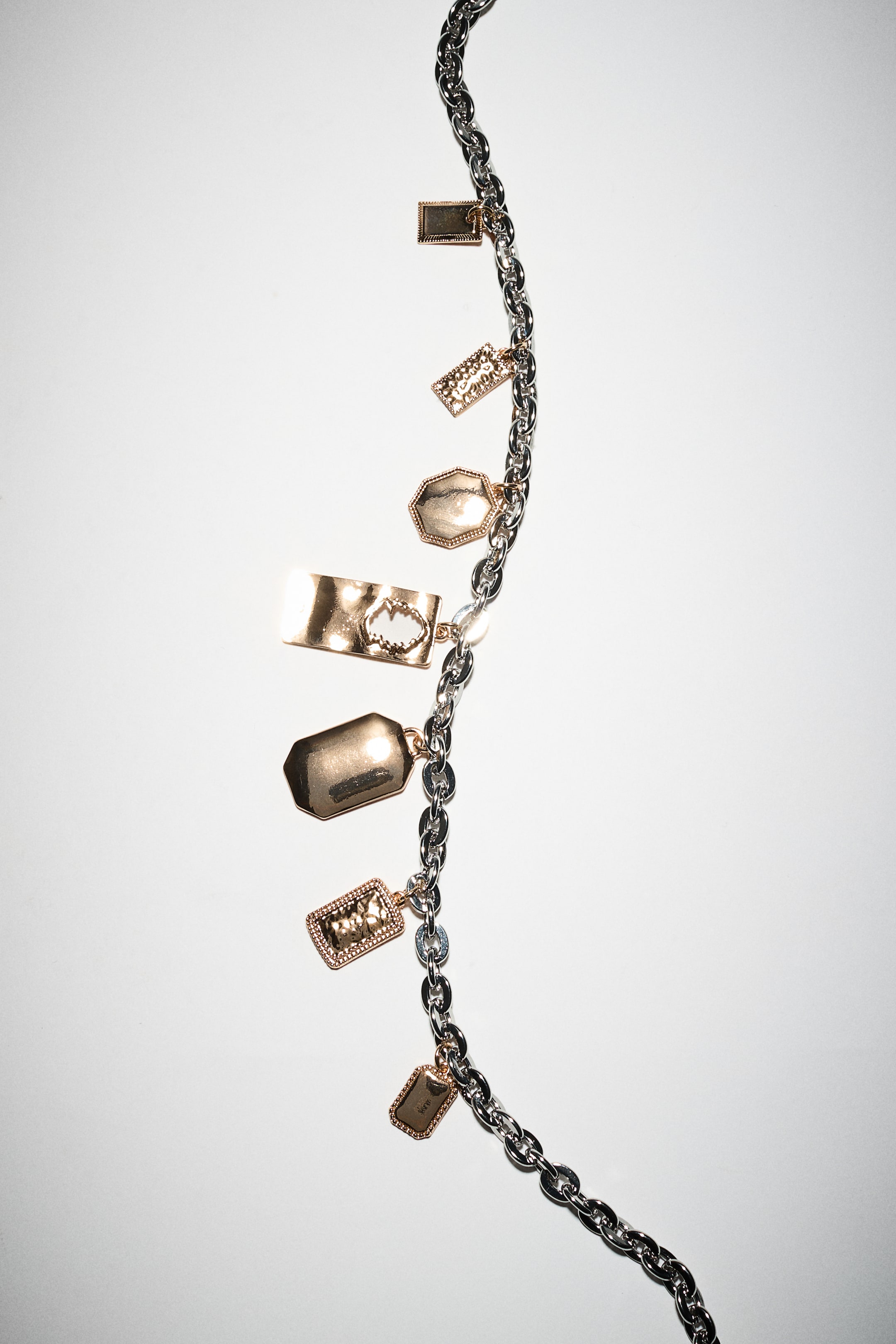 Ver imagen más grande: Collar con dijes - Dorado/Plateado - MUJER | H&M ES 1