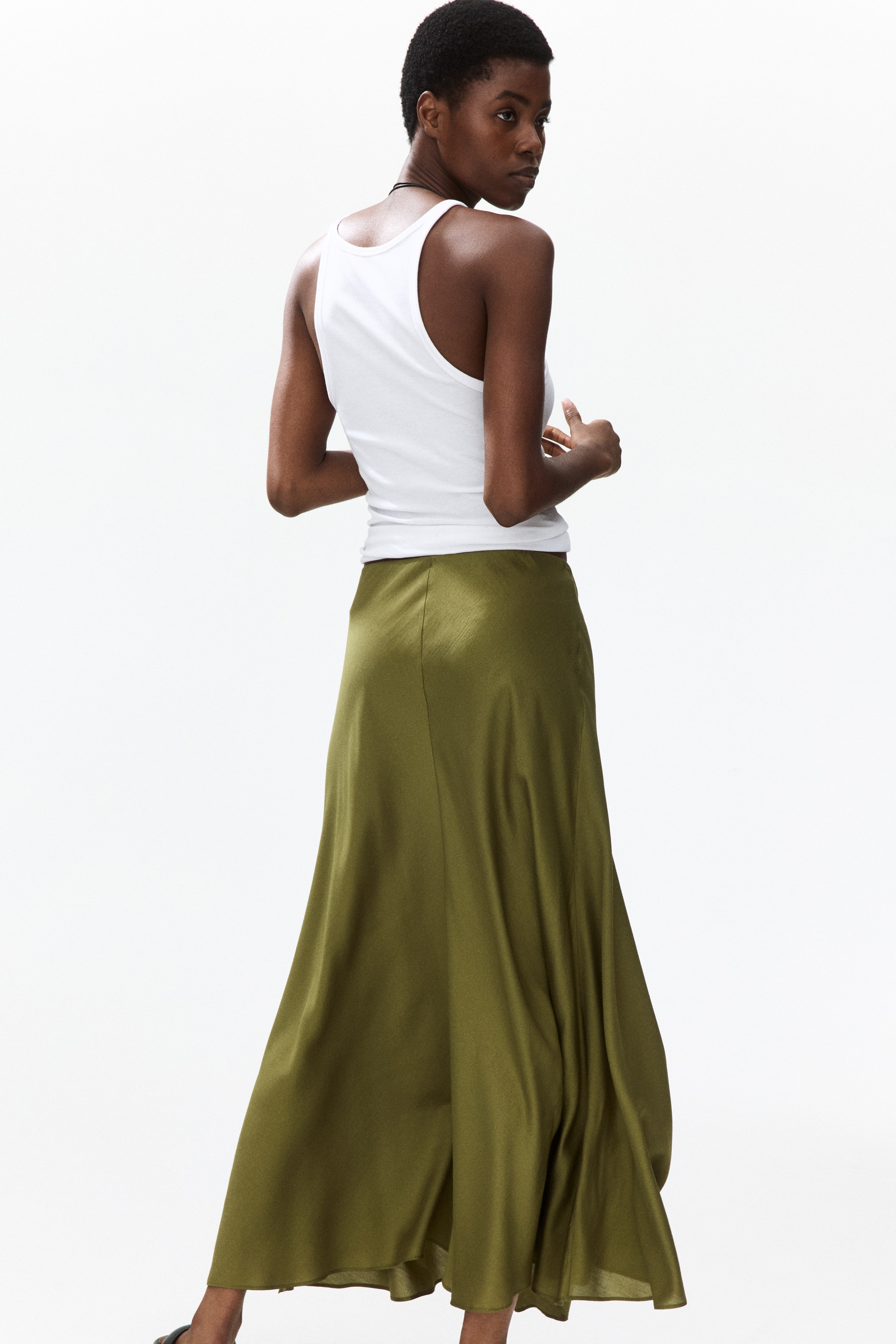 Viscose-blend maxi skirtModel