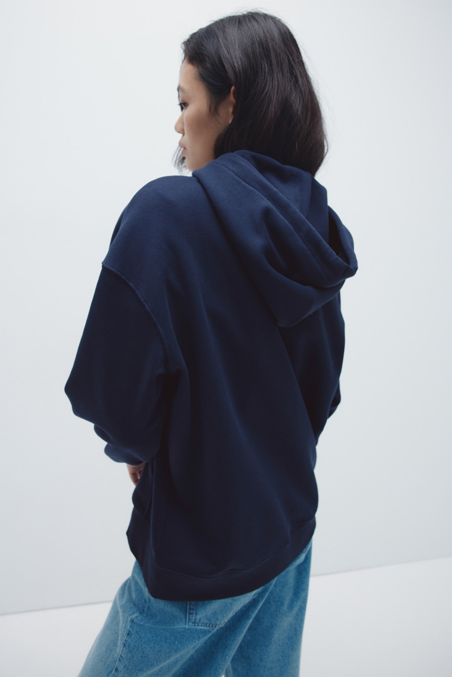 Áo hoodie kéo khoá dáng thụng - Màu xanh tím than/47/Màu nâu đậm/Màu xanh dương nhạt - 5