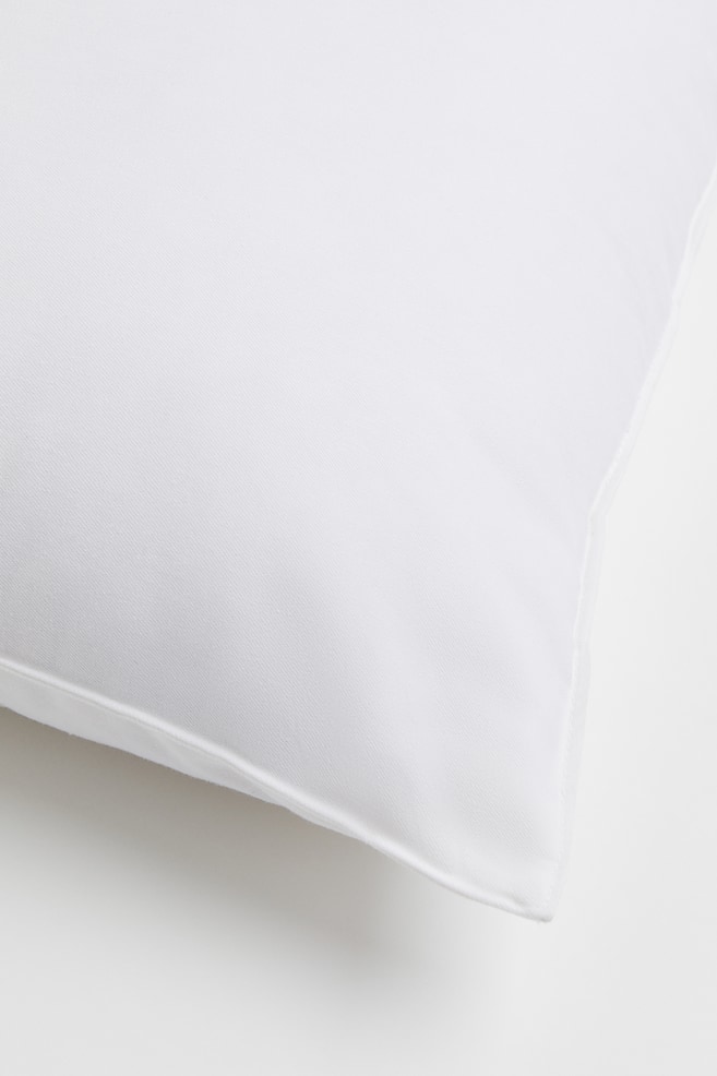 Polyester-filled inner cushion - White - 2