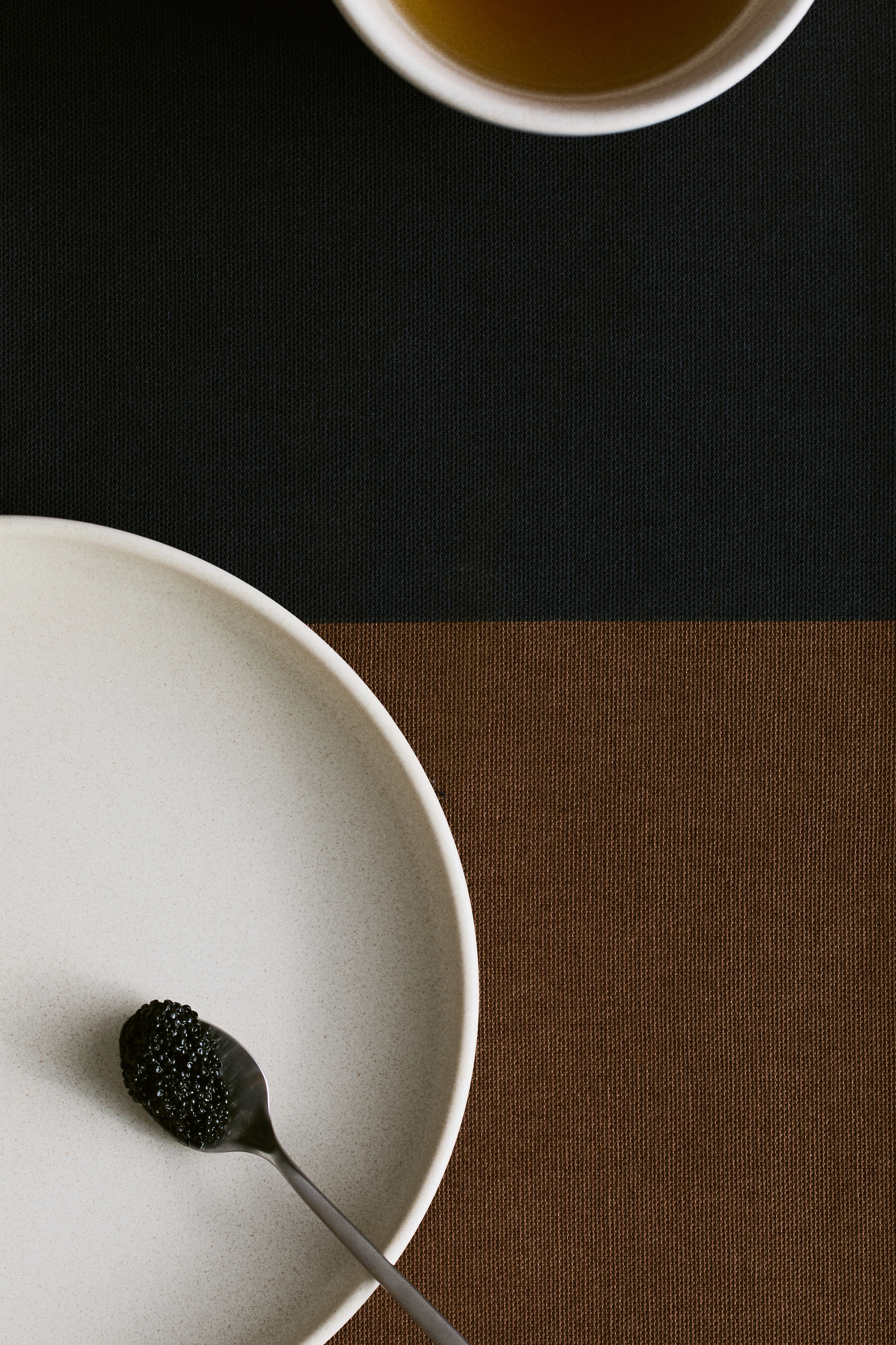 Vattenavvisande bordsduk - Brun/Randig