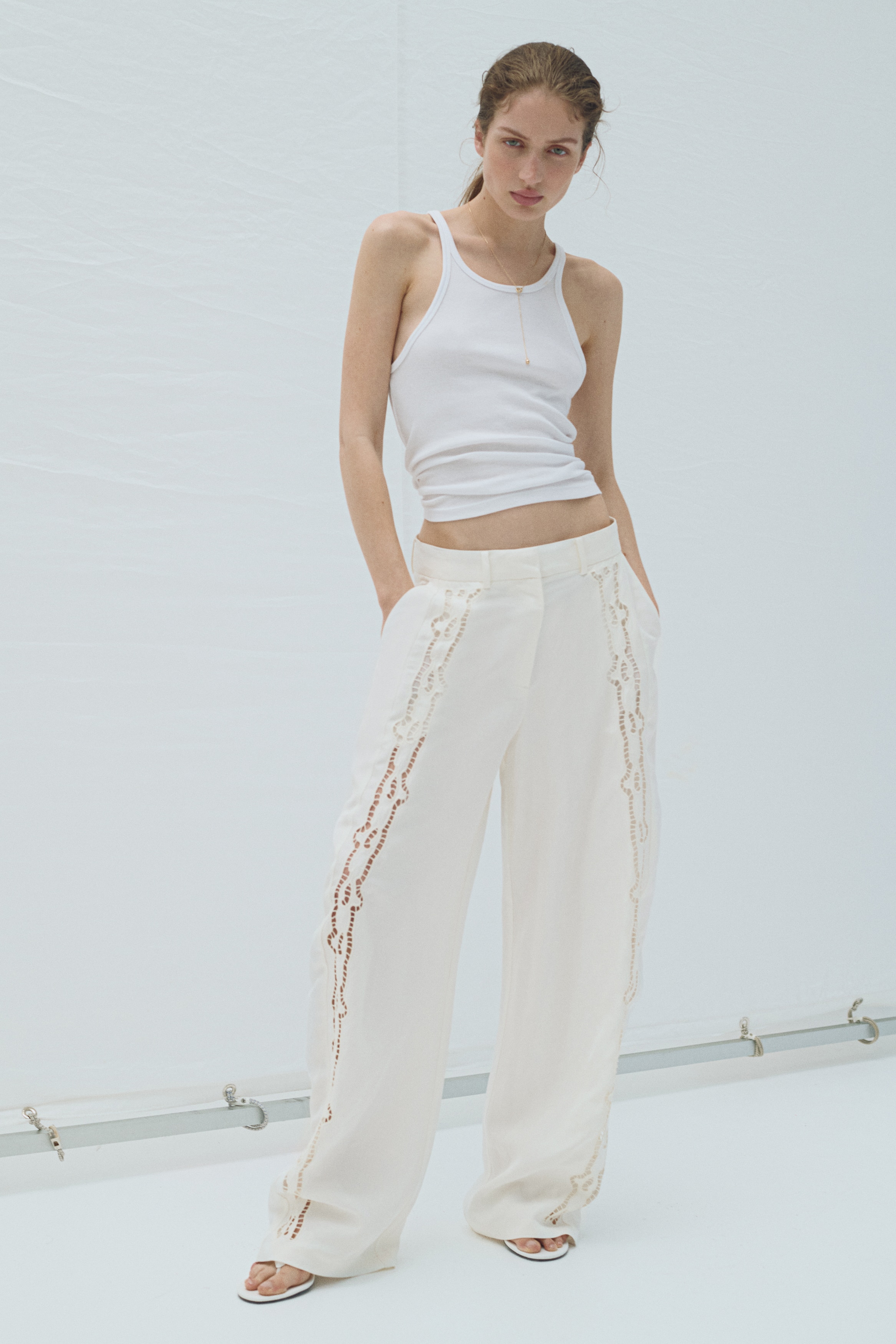 Linen-blend barrel trousers