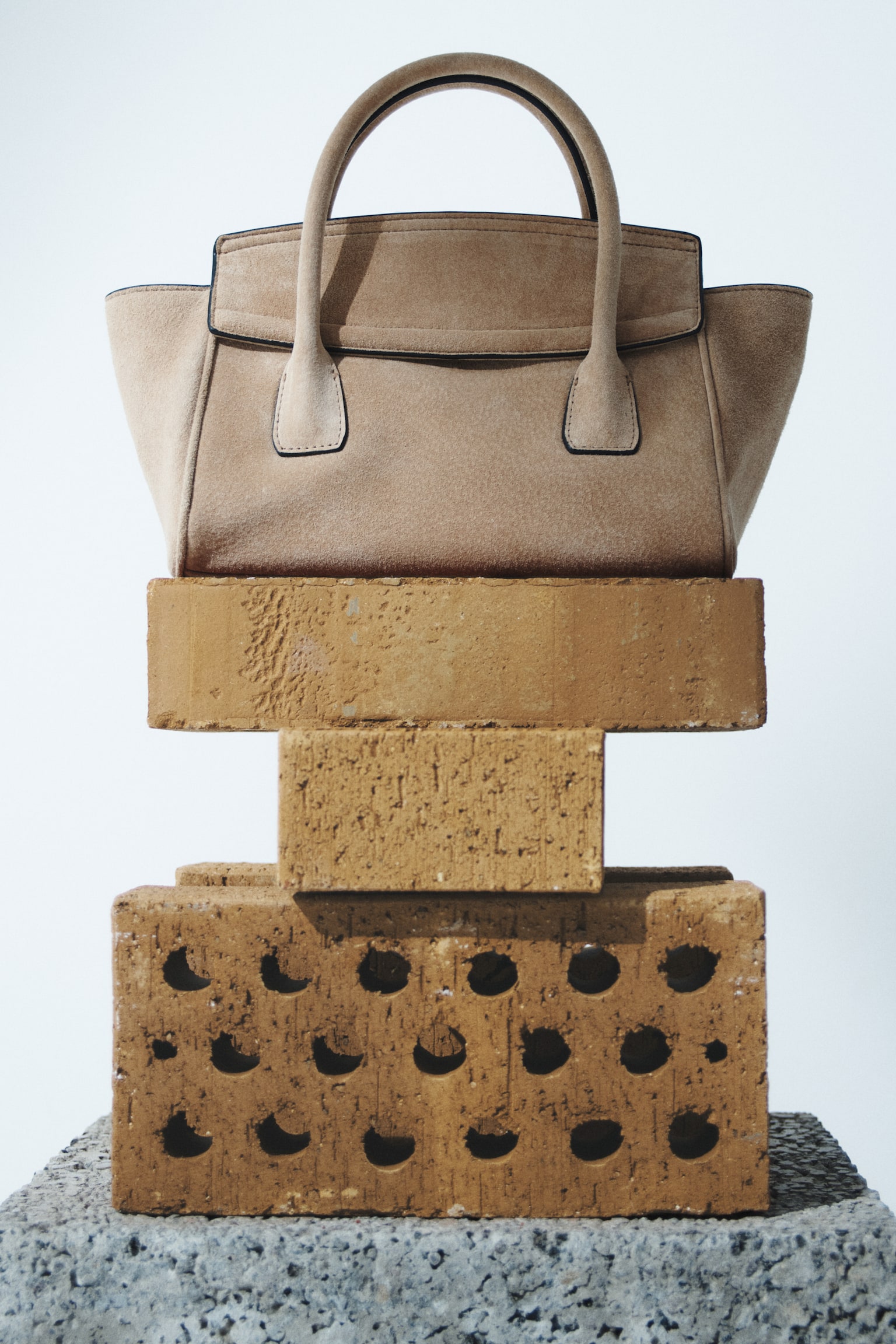 Suede crossbody bag - Beige - 1