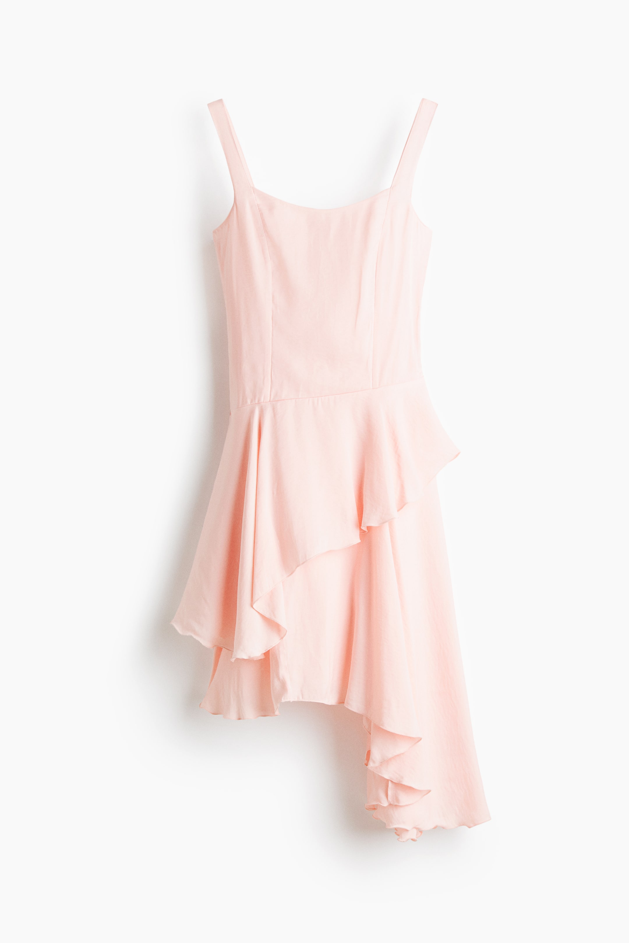 Visualizza immagine più grande: Il vestito al ginocchio presenta il suo FRONTE, caratterizzato da uno scollo rotondo profondo, spalline larghe e un corpetto aderente con cuciture a principessa. Una cucitura in vita diagonale conduce a una gonna leggermente svasata che mostra due balze asimmetriche, con la balza inferiore che si estende in un pannello drappeggiato su un lato.