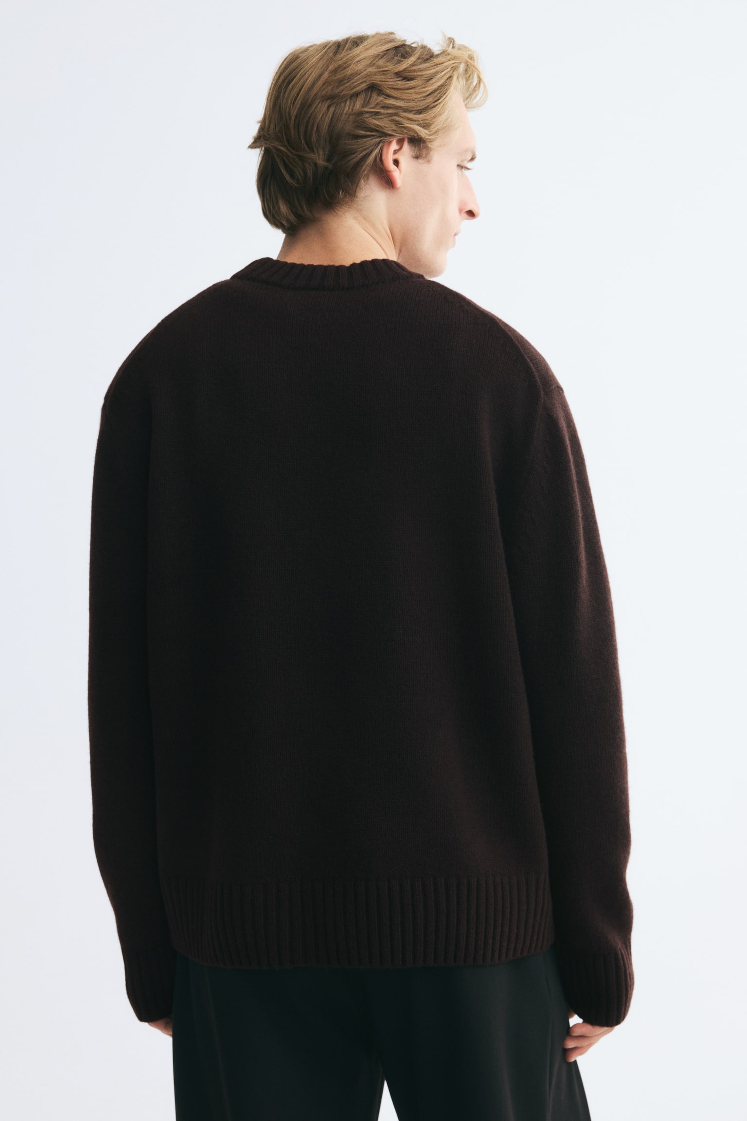 Мужской свитер H&M Relaxed-Fit Cashmere-Blend, цвет: Тёмный коричневый — фото 6