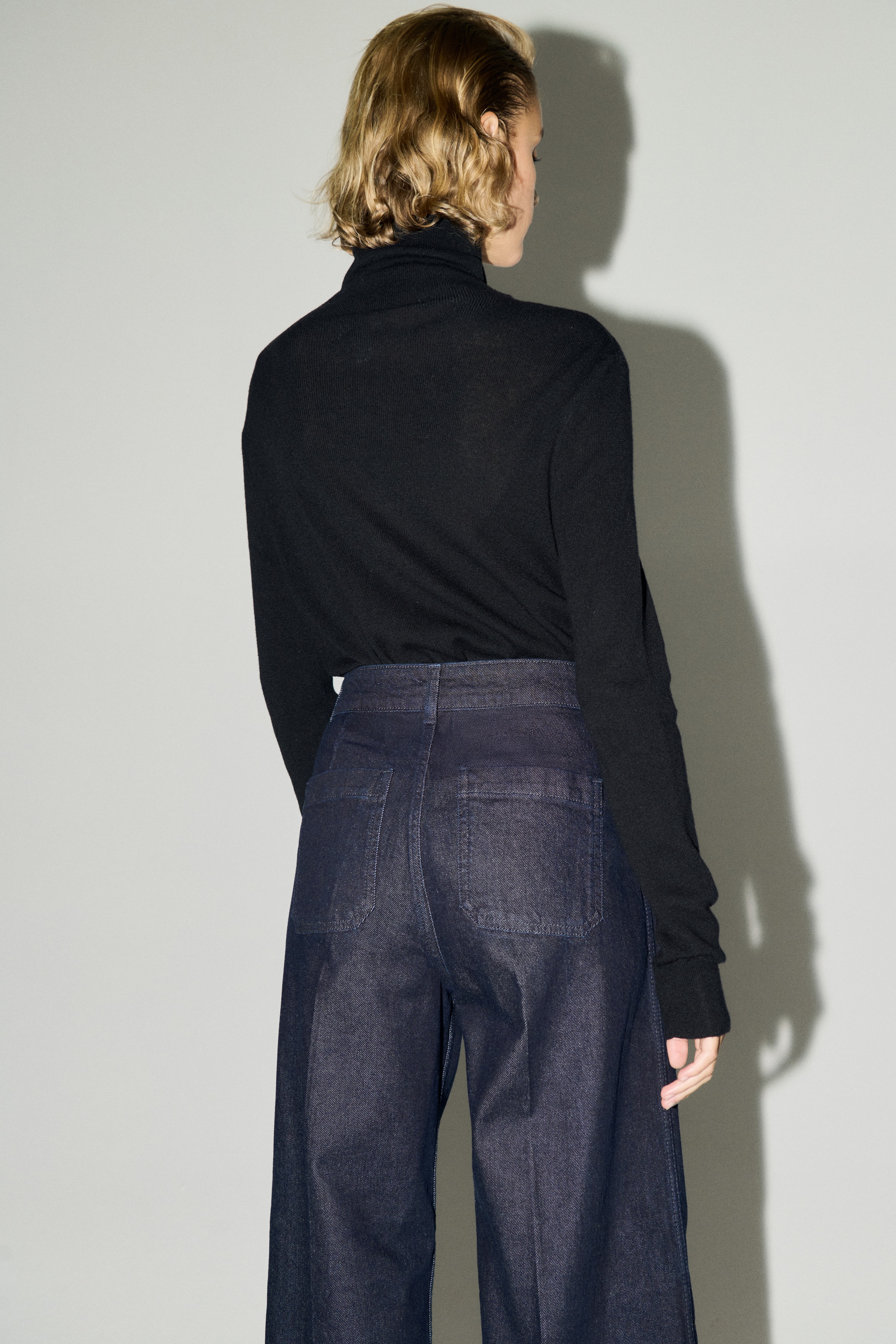 Wide High Ankle Jeans