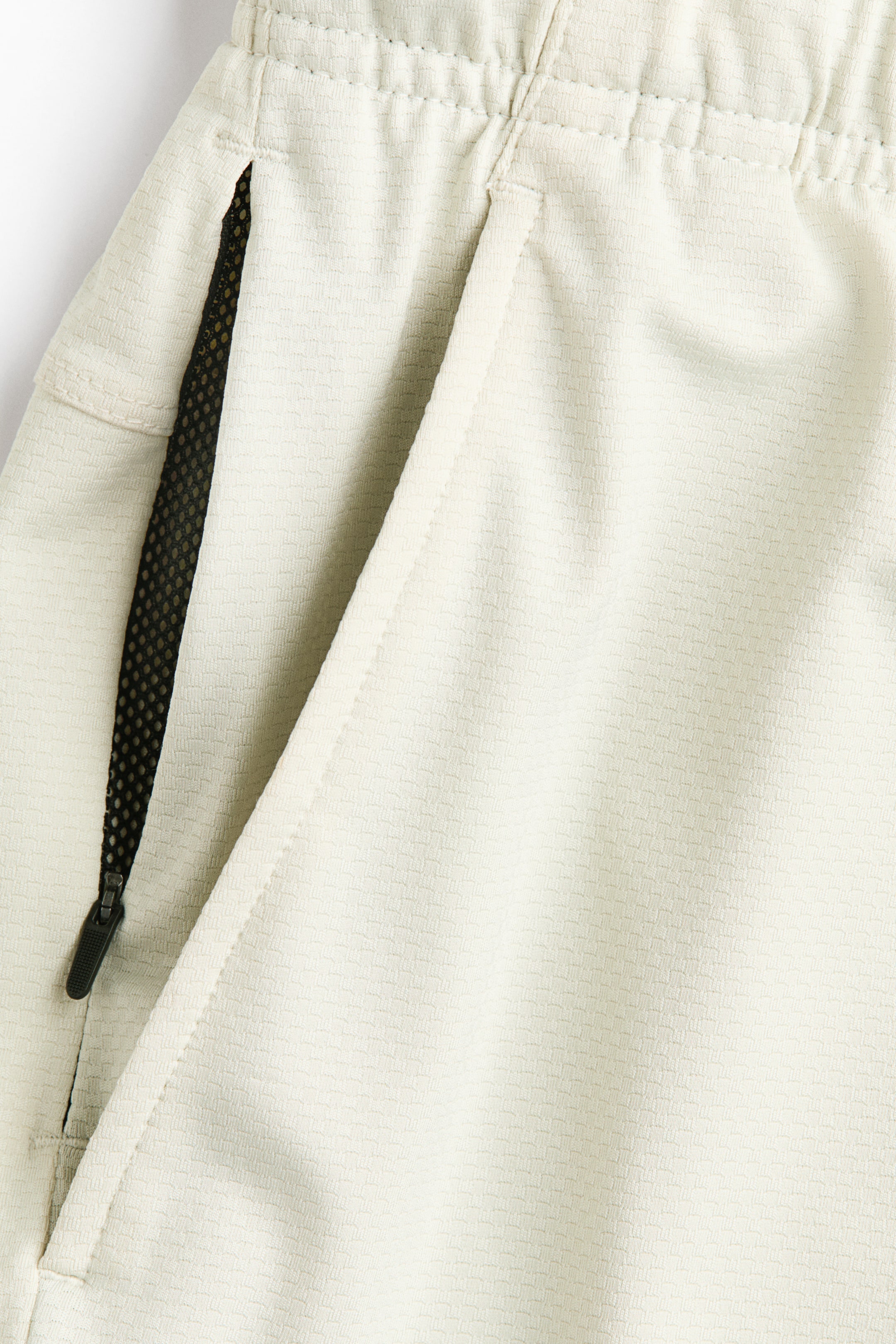 Sports Shorts with DryMove™