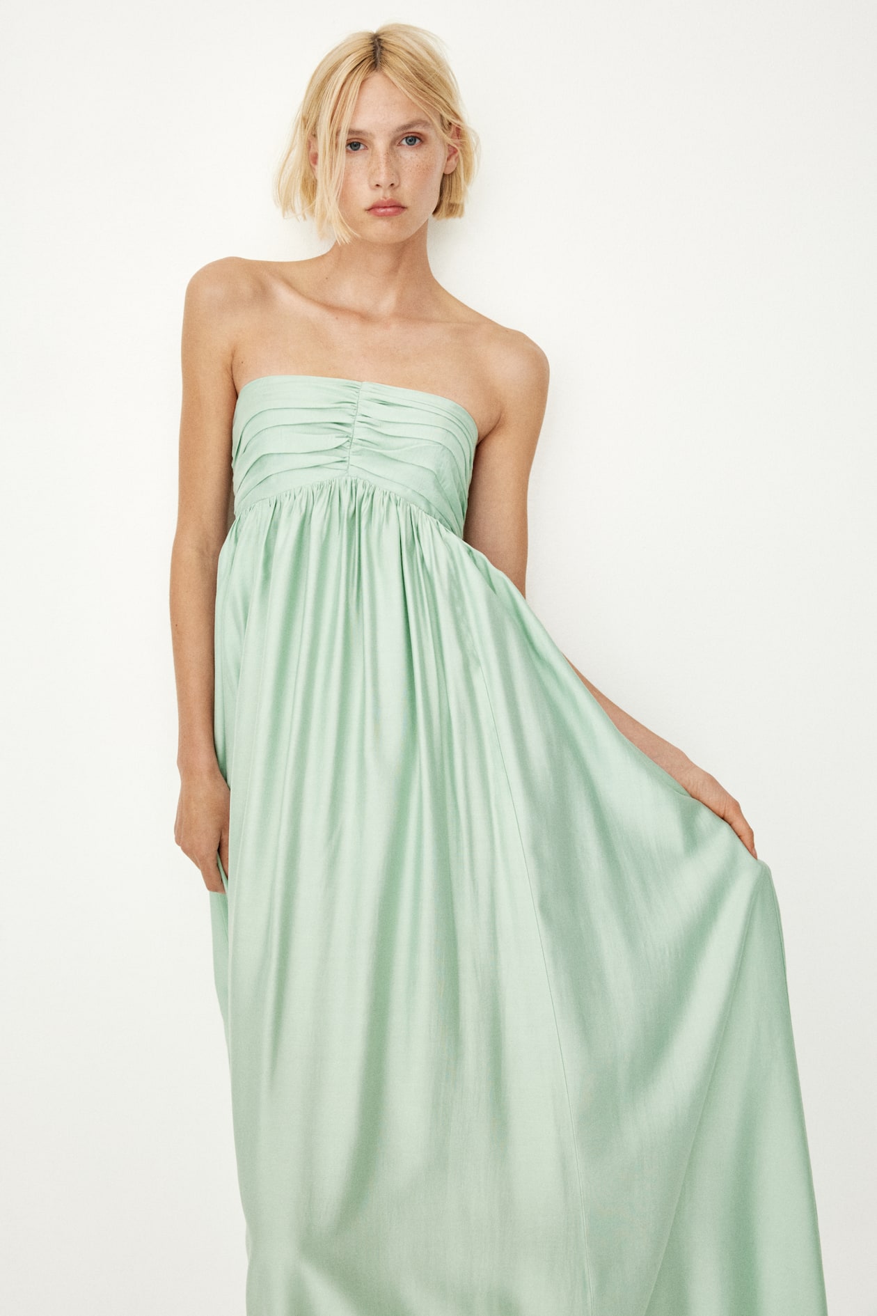 Vestido bandeau plisado Verde claro MUJER H&M ES