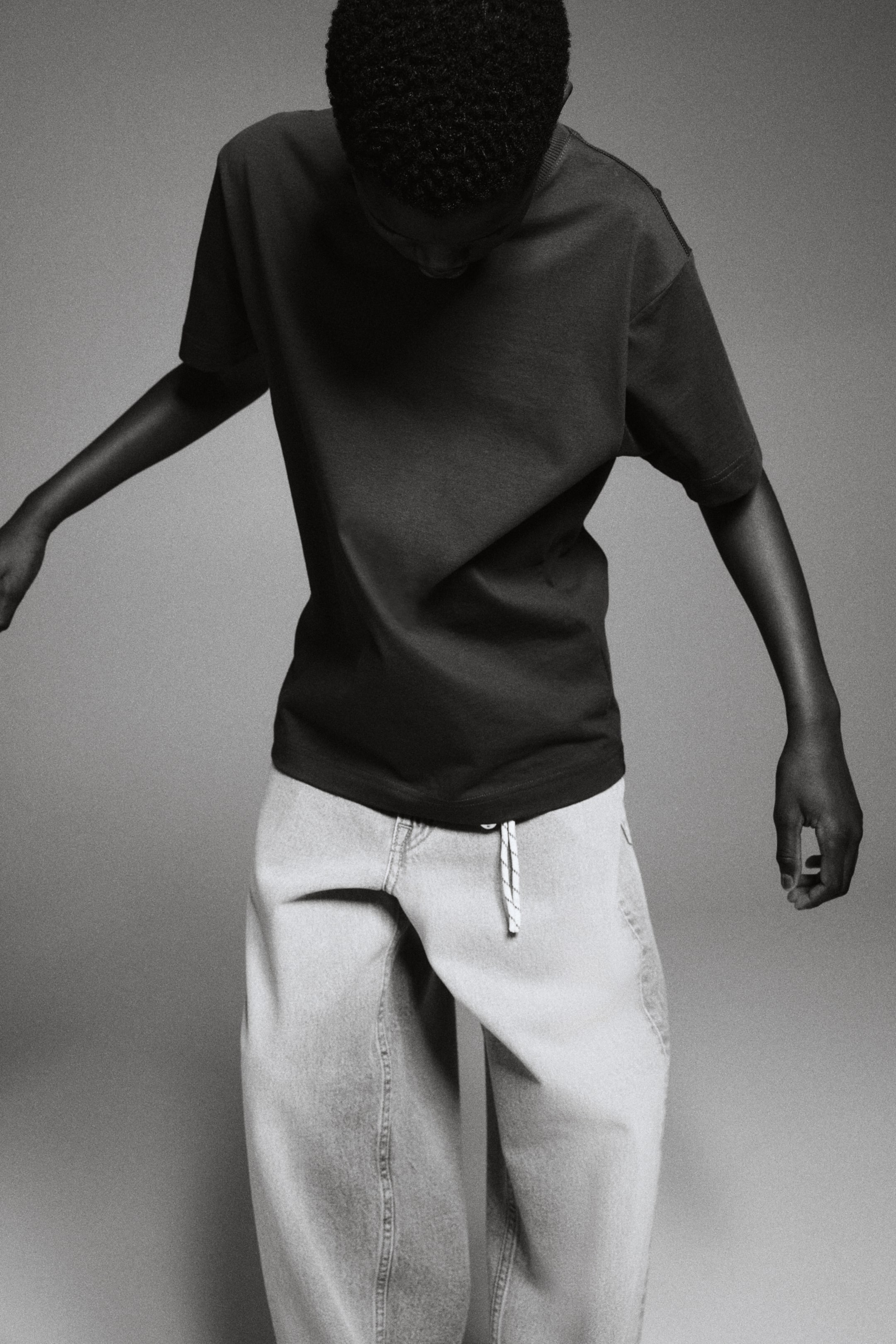 Näytä suurempi kuva: Farkut Baggy Fit - Vaalea deniminsininen - Kids | H&M FI 3