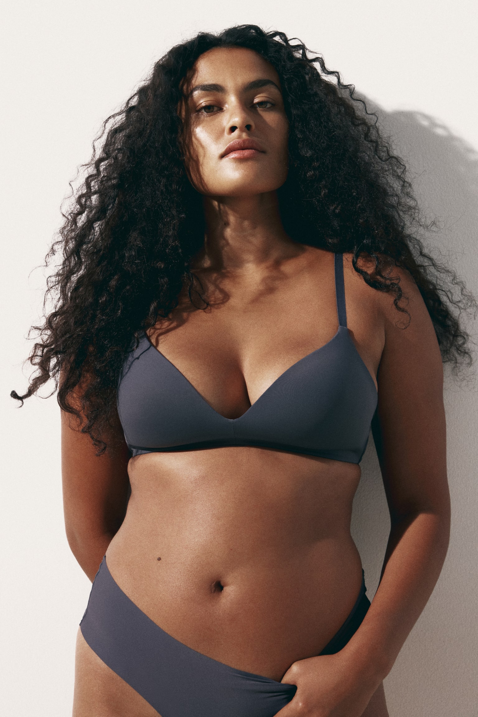 Vystužená podprsenka z mikrovlákna bez kostíc - Tmavosivá/Čierna/Tmavohnedá/Bledá béžová/Sivozelená/Tlmená svetloružová - 6