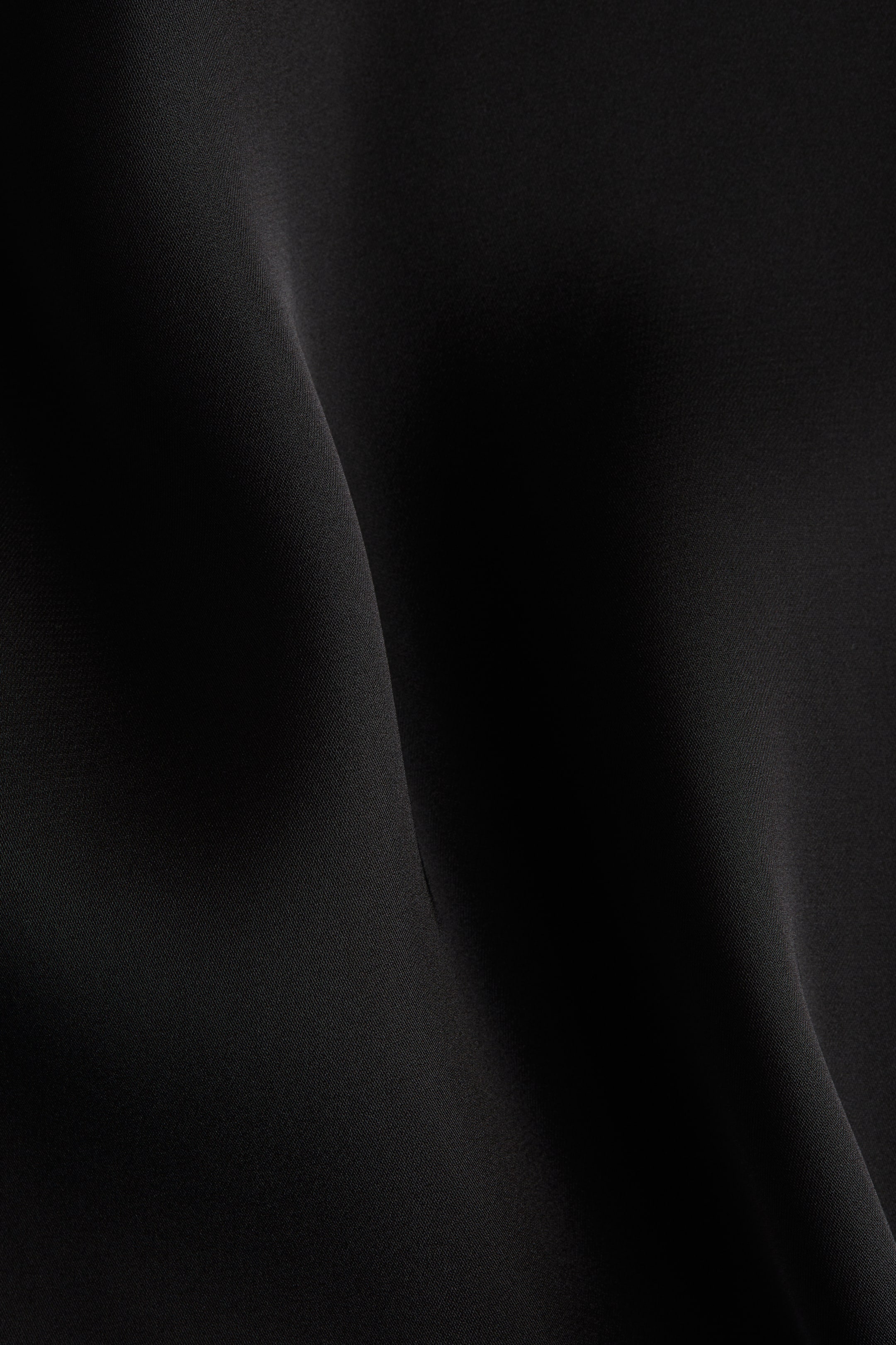 Größeres Bild ansehen: Nachthemd aus Satin mit Spitzenbesätzen - Schwarz - Ladies | H&M DE 5