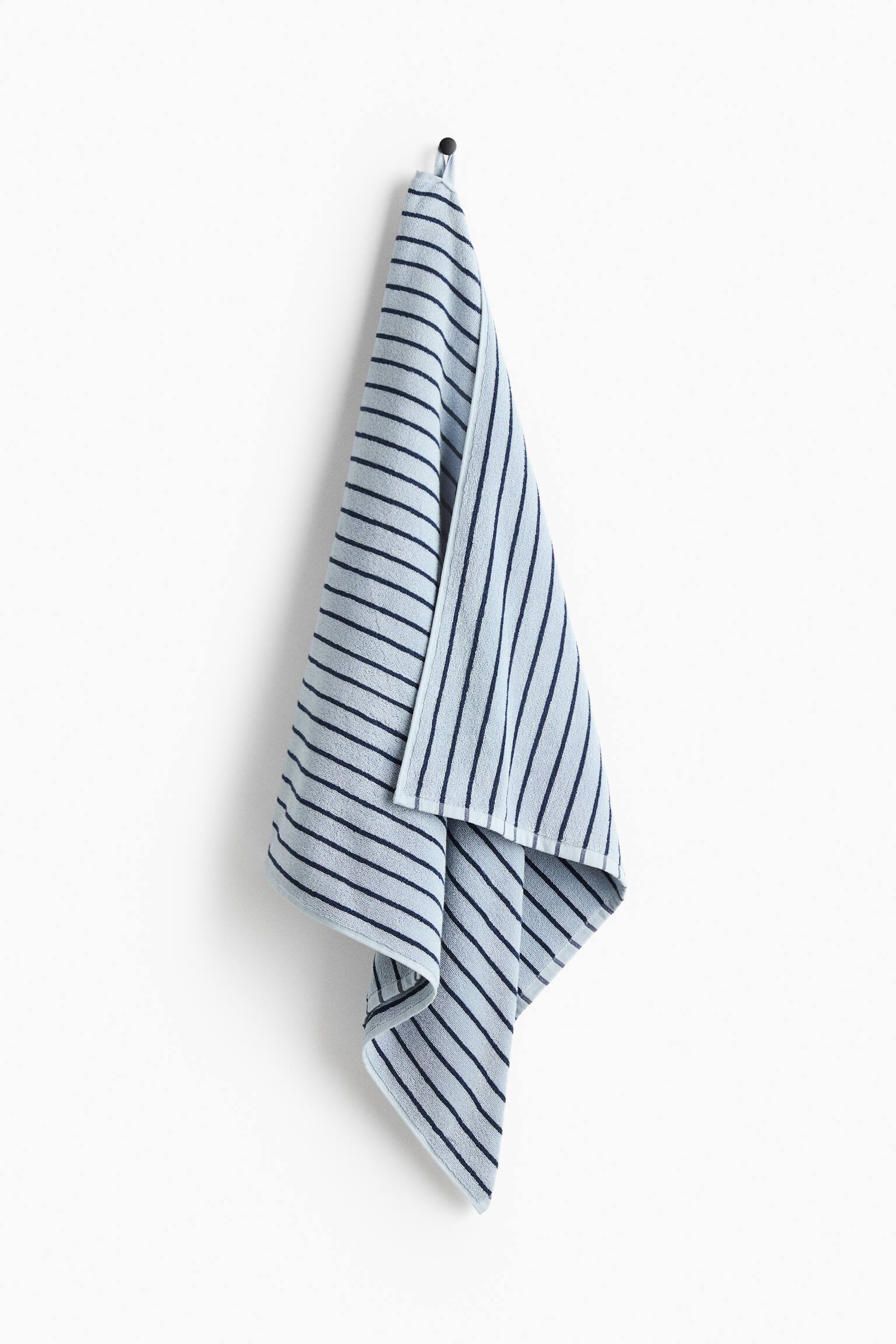 Striped Bath Towel - Light blue/striped