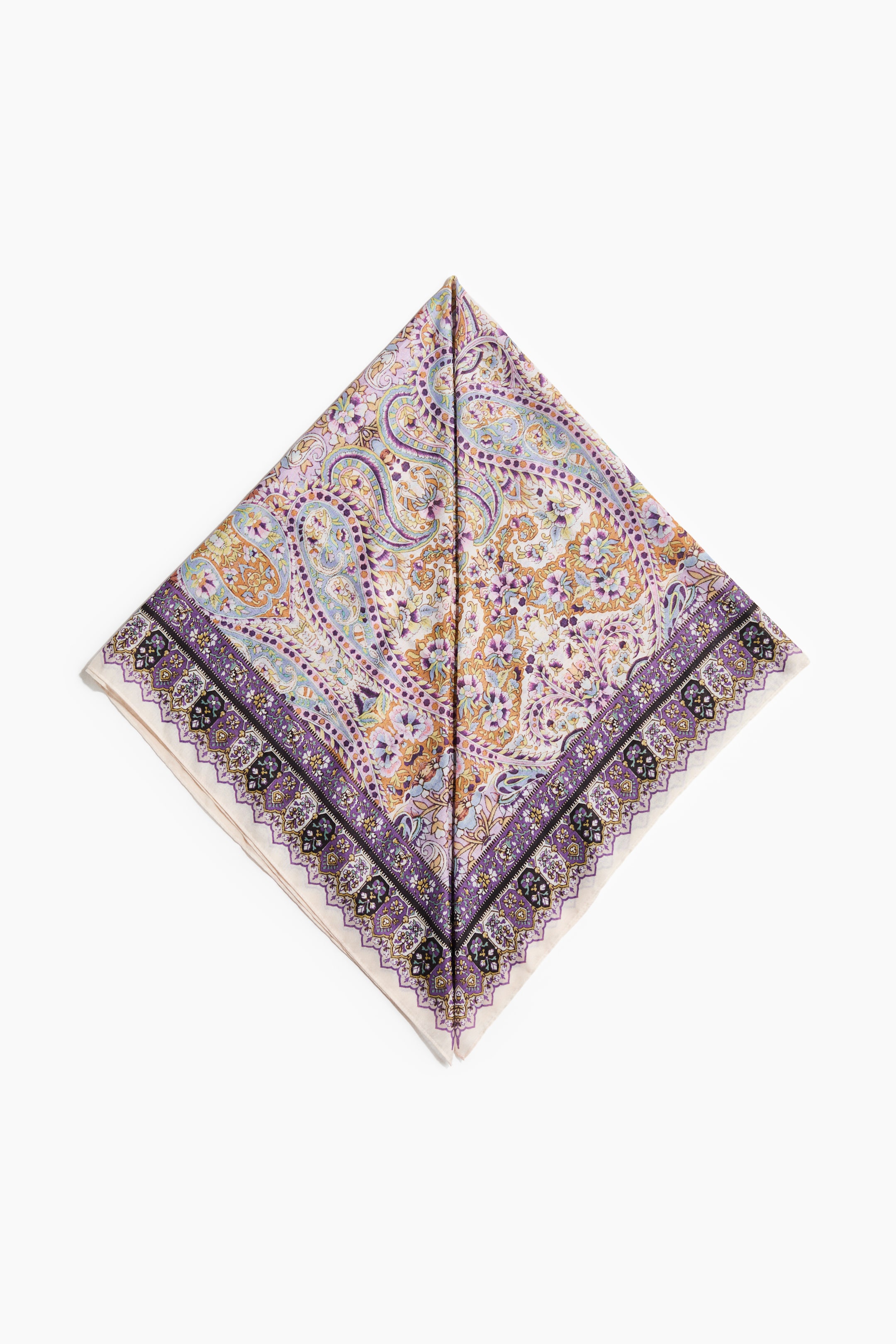 הצגת תמונה גדולה יותר: צעיף מרובע גדול מציג את חזיתו, עם אריגה רכה ודוגמת פייזלי ופרחים מודפסת בגוונים של סגול, טורקיז, כתום ושמנת, עם גבול דקורטיבי ייחודי לאורך הקצוות.