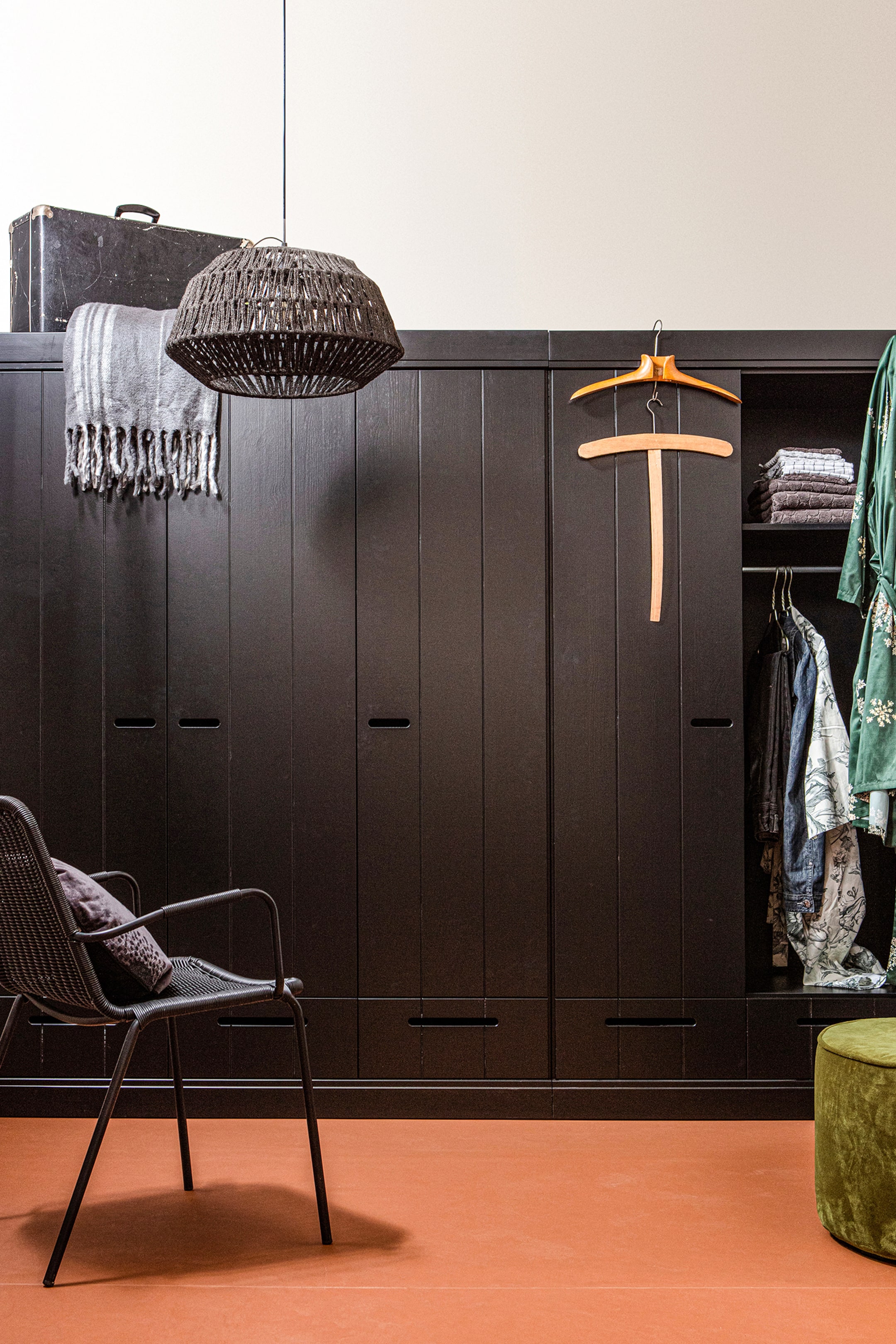 Grotere afbeelding bekijken: Connect Kast - Zwart - WOOOD - HOME | H&M BE 1