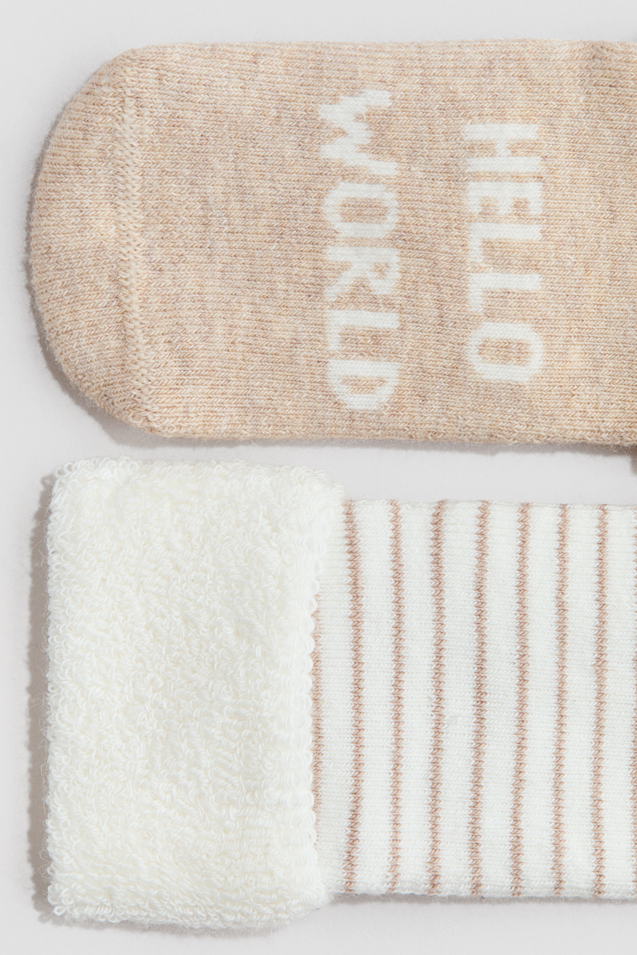 Lot de 2 paires chaussettes en bouclette