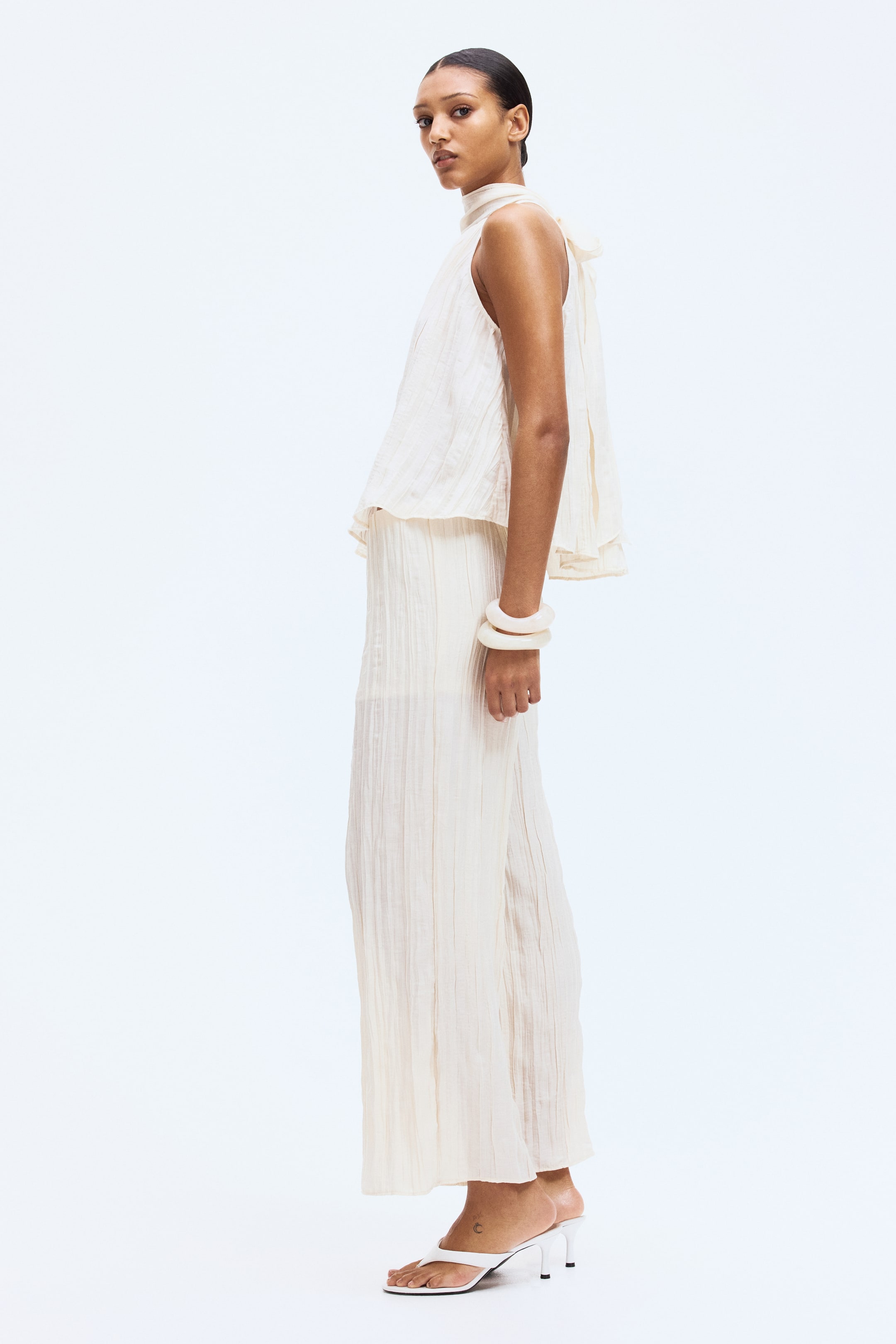 View larger image: Crinkled trousers - Light beige - Ladies | H&M IN 1