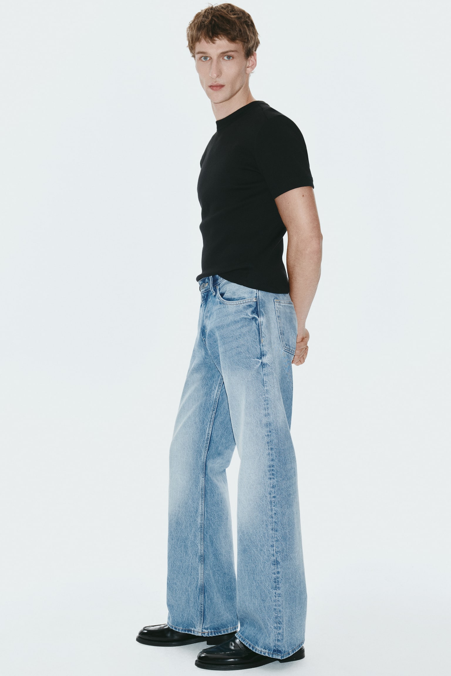 Relaxed Bootcut Jeans - Світло-блакитний денім/Блакитний денім/Сірий денім/Випраний чорний/Коричневий денім/Блакитний денім/Блакитний денім - 5