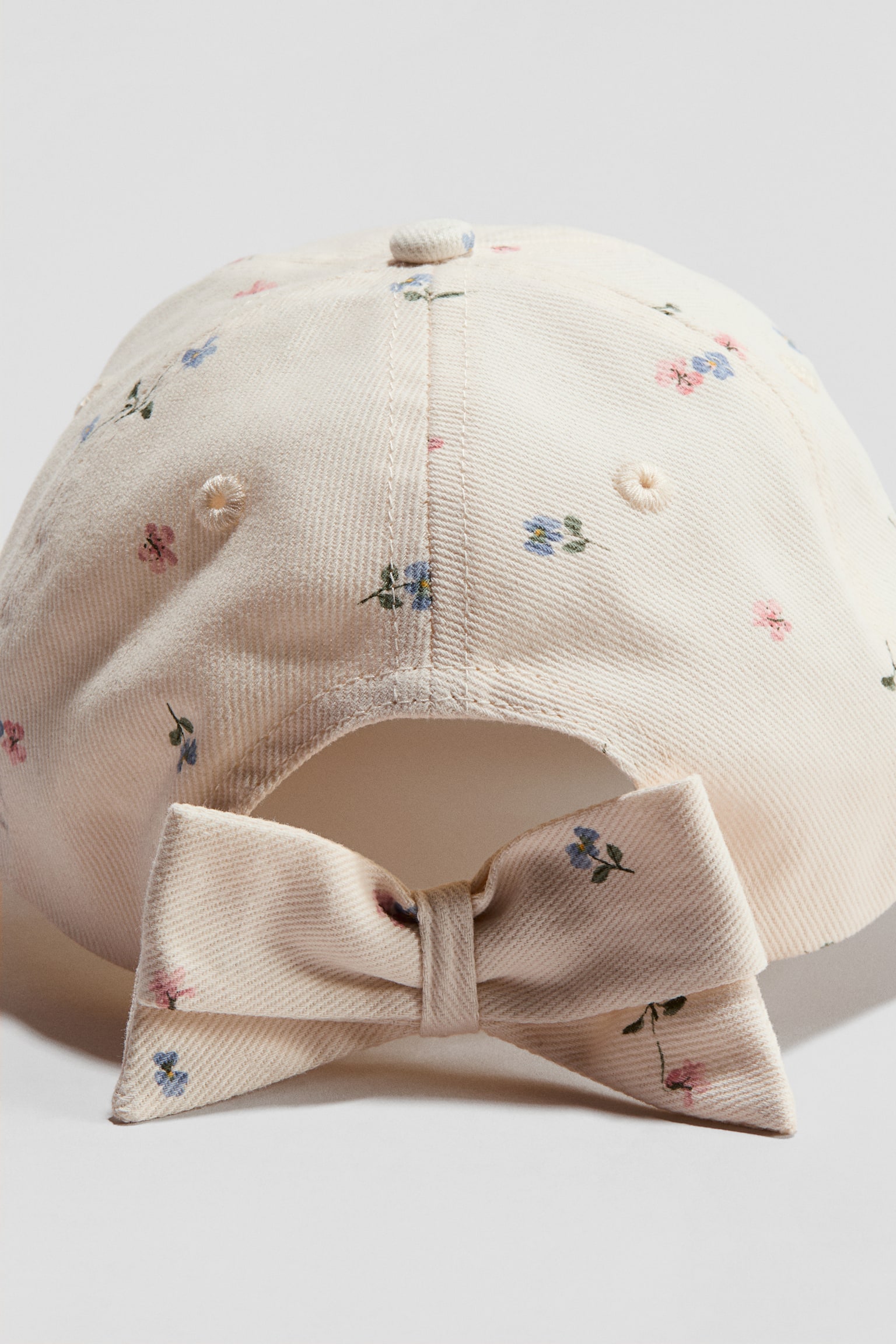 כובע מצחייה מכותנה עם פפיון - קרם/פרחוני/ורוד/דובדבנים - 2