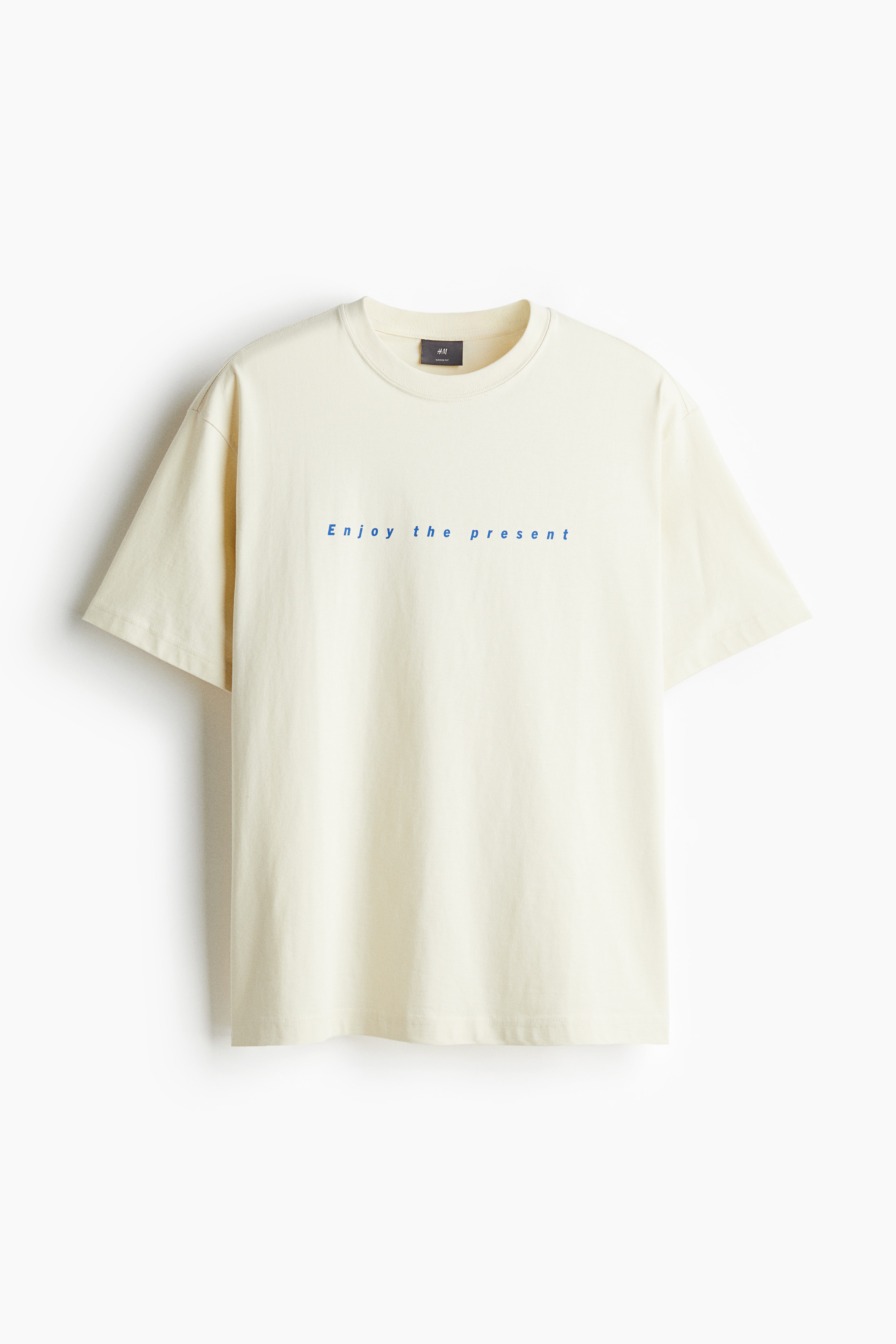ルーズフィット プリントTシャツ - イエロー／Enjoy the Present/ブラウン／Street hoops/ブラック／Lost Time/ネイビーブルー／Not All Things Lost/ホワイト／Synthesis/ターコイズ／Emotional currents/ホワイト／Pasta/ホワイト／Next level ready/ブラウン／Adapt/ライトブルー／Wickford Hills/ホワイト／ビーチ/プラムパープル／Orchards bookstore/ホワイト／Playa de Alcudia/ホワイト／Greek Sardines/ライトブルー／Le Club Bleu/ライトブルー／Vignaud/ブルー／Still Water/ライトブルー／Grand Lake/セージグリーン／Angel Ridge/ブラック／United