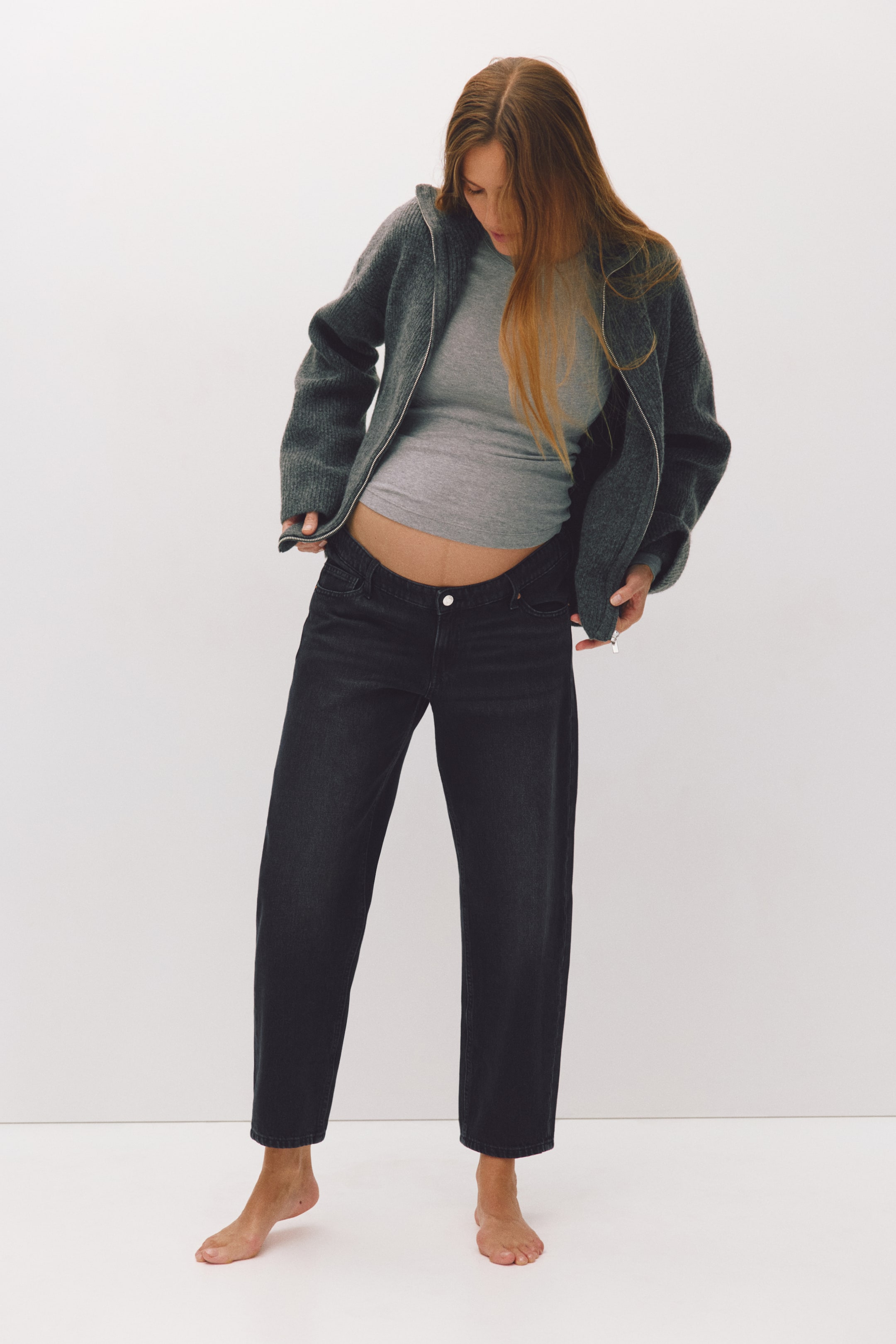 Ver imagen más grande: MAMA Barrel Low Waist Jeans - Negro denim - MUJER | H&M ES 1