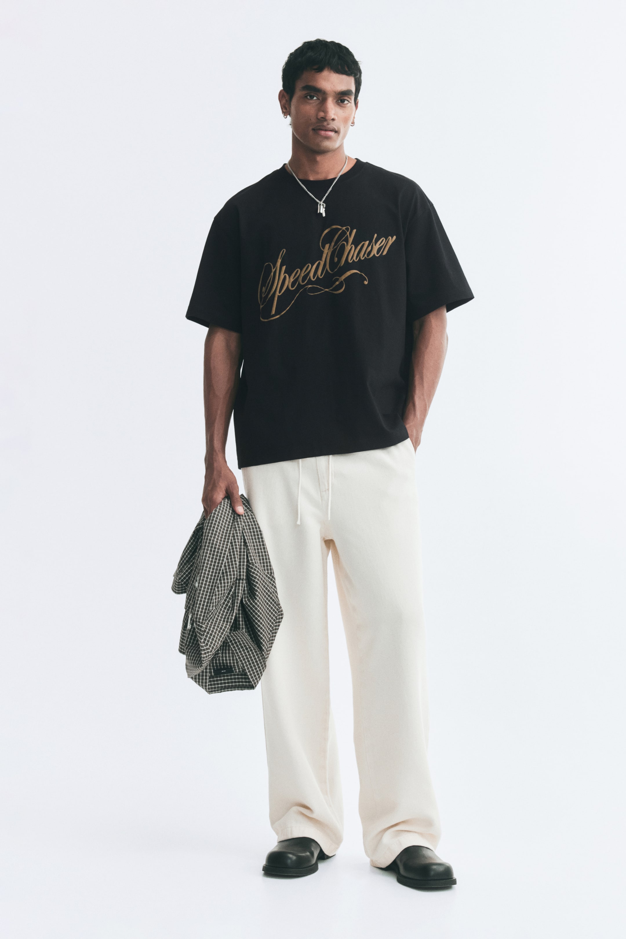 View larger image: Relaxed Fit Printed cotton T-shirt - Black/Speed Chaser - Men | H&M IN 1