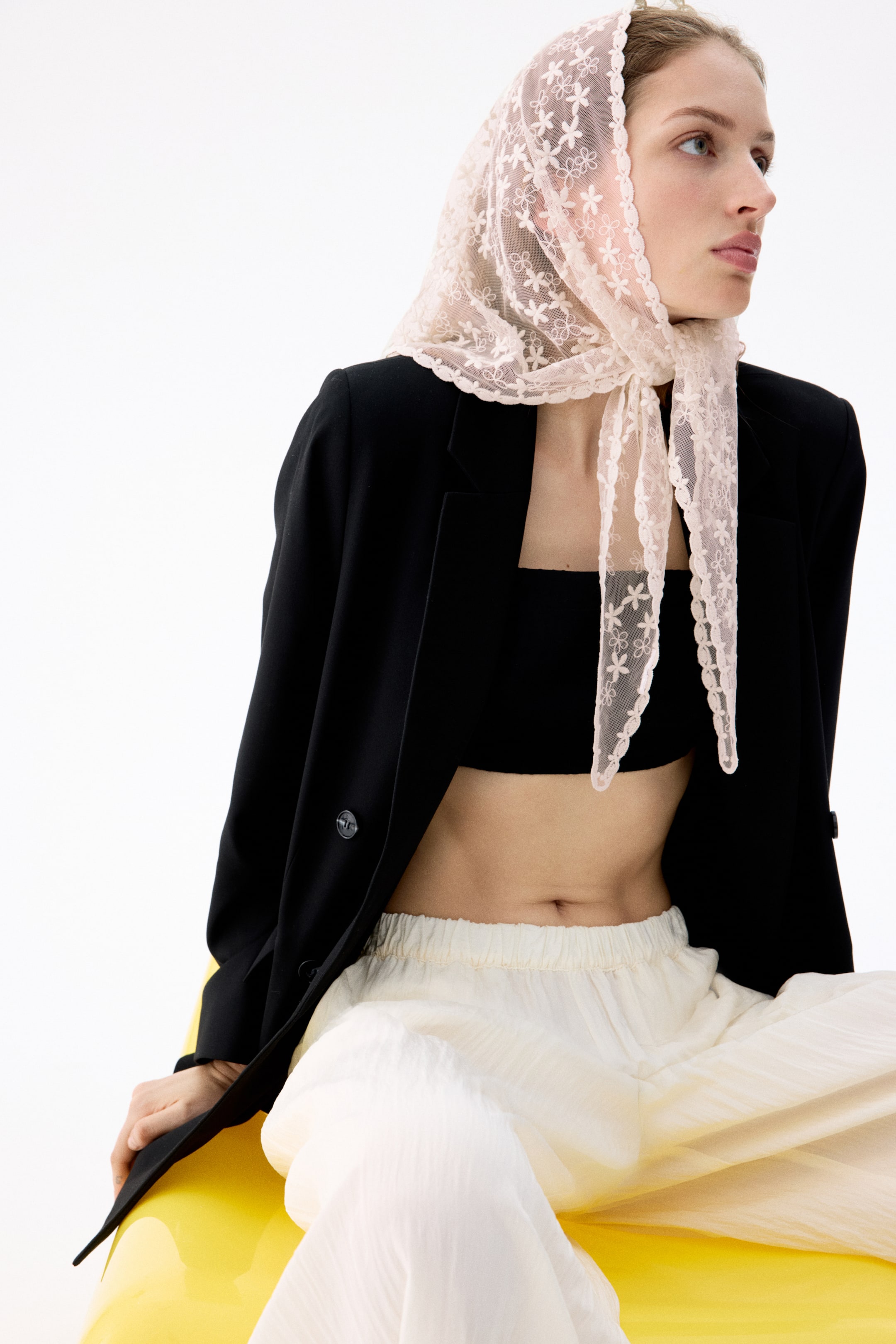 Ampliar la imagen: Pañoleta para la cadera en malla con bordado - Rosa claro - Ladies | H&M MX 1