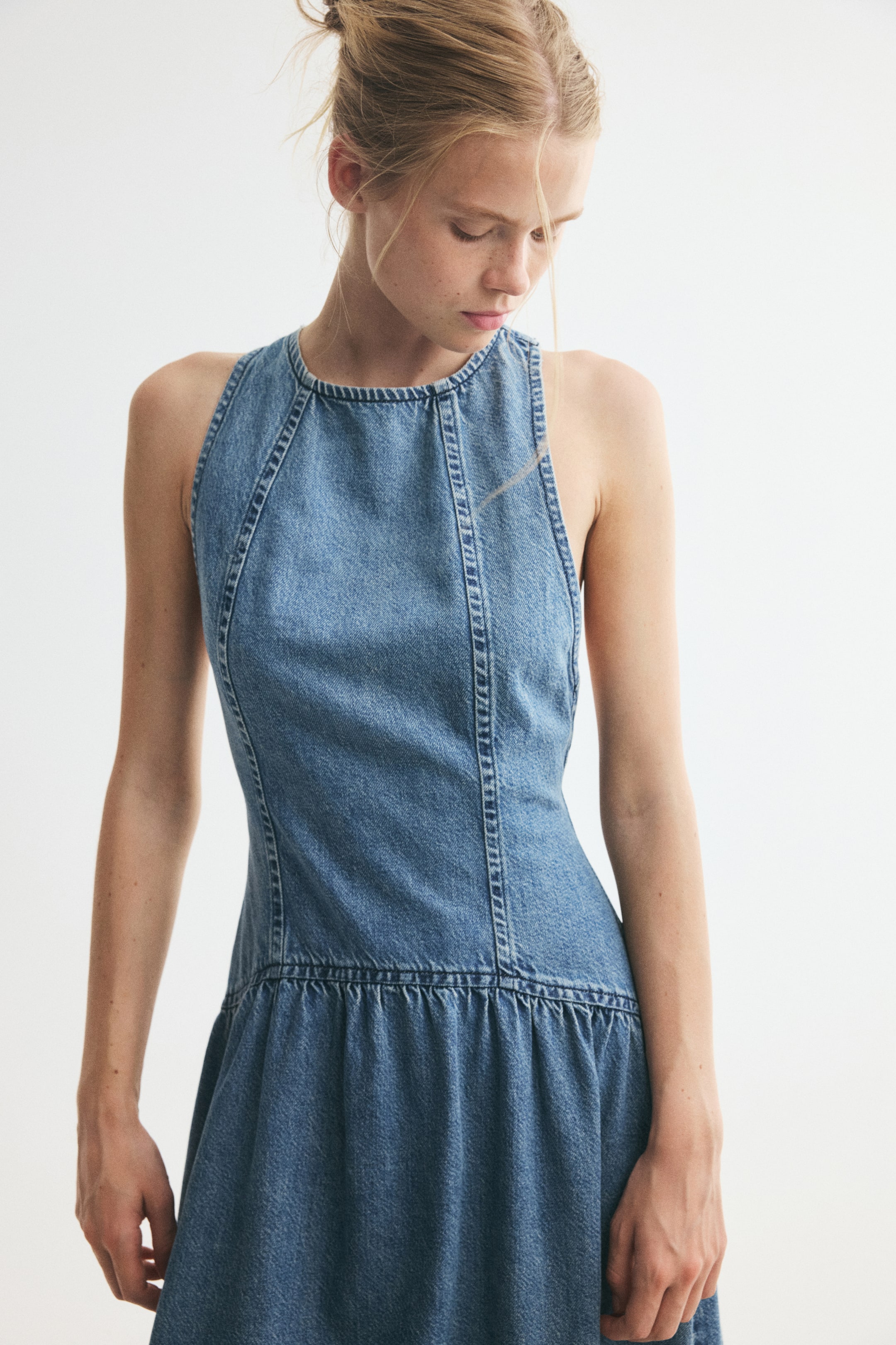 Robe en denim avec jupe évasée