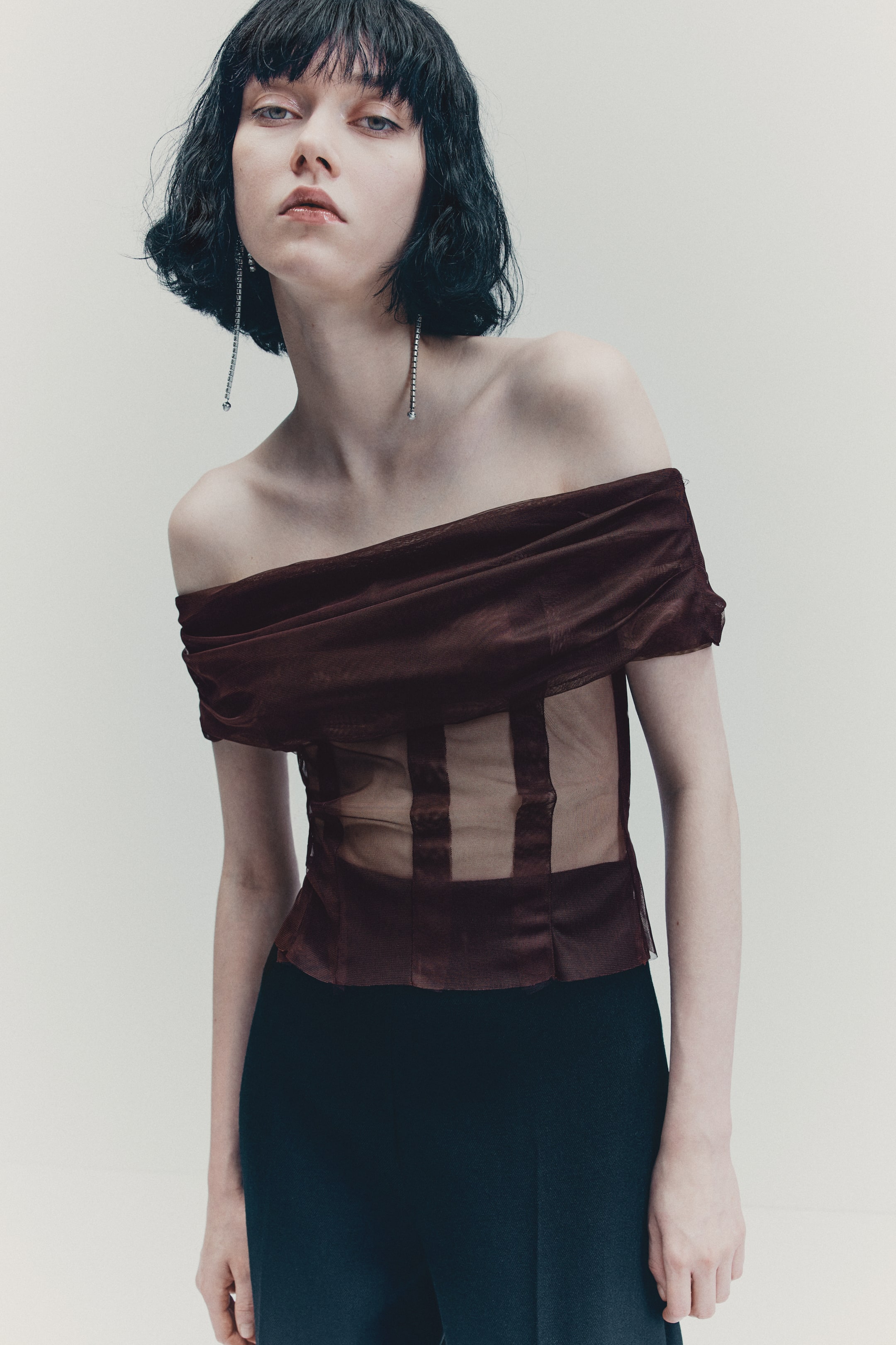 查看大圖: 網紗露肩上衣 - 酒紅色 - Ladies | H&M 2