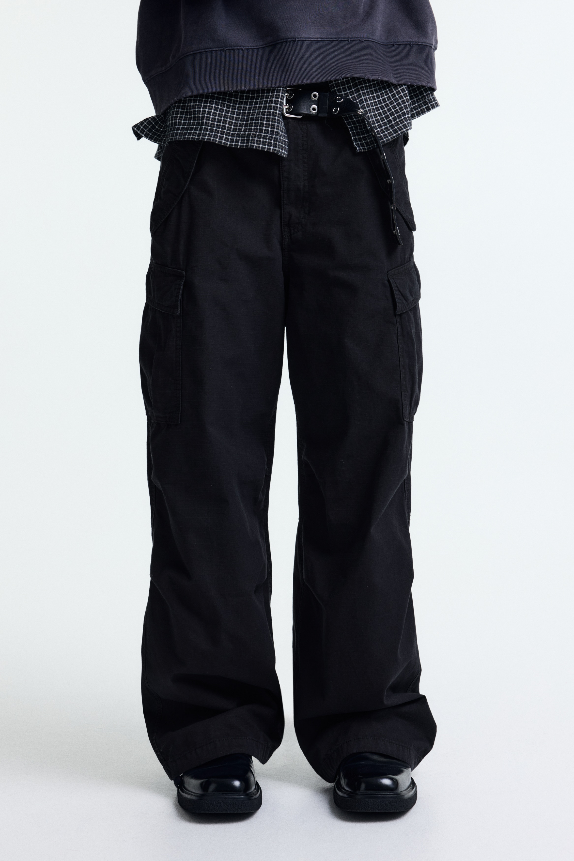 Loose Fit Cargo trousers