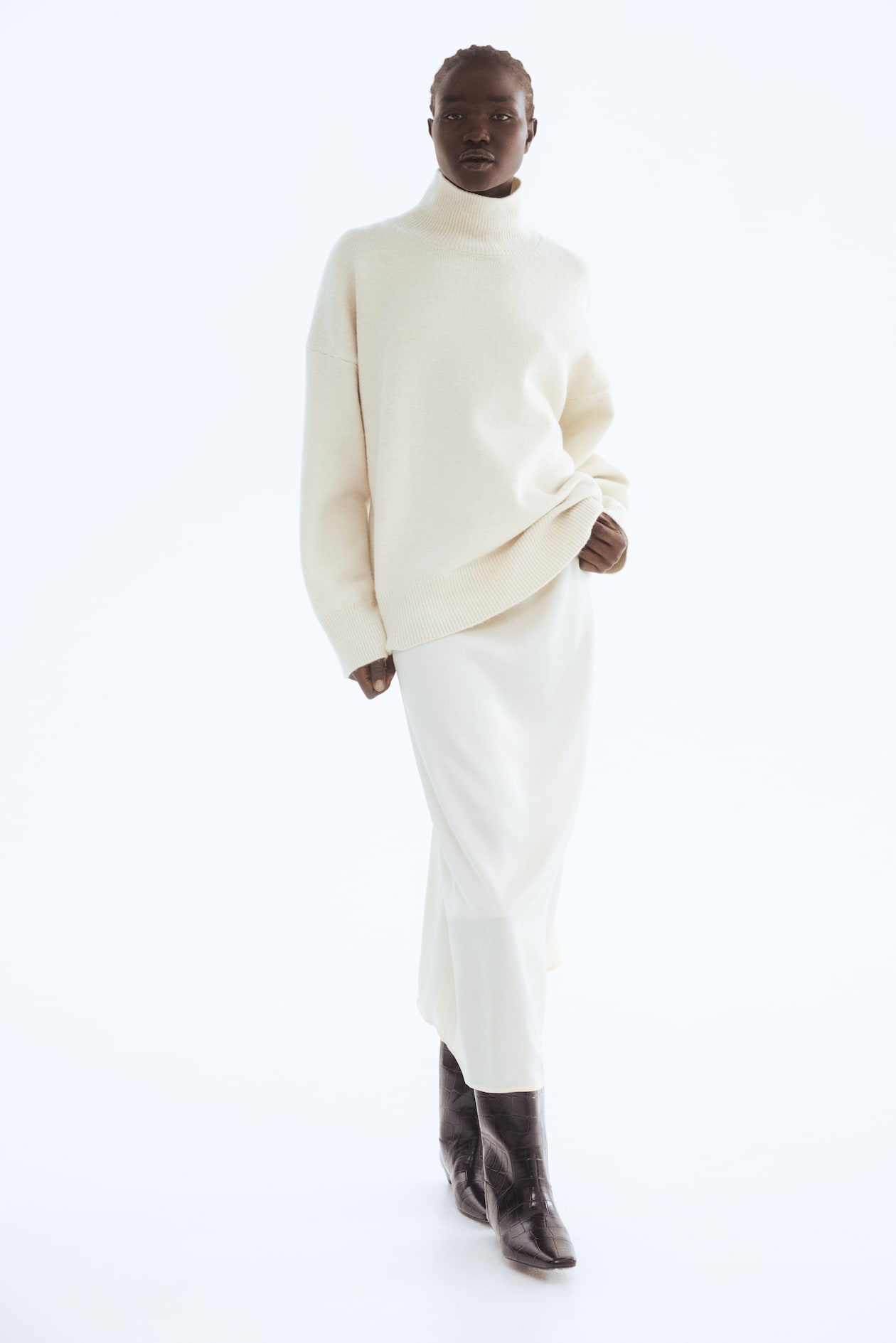 Oversized Mock-Turtleneck Sweater - image 5