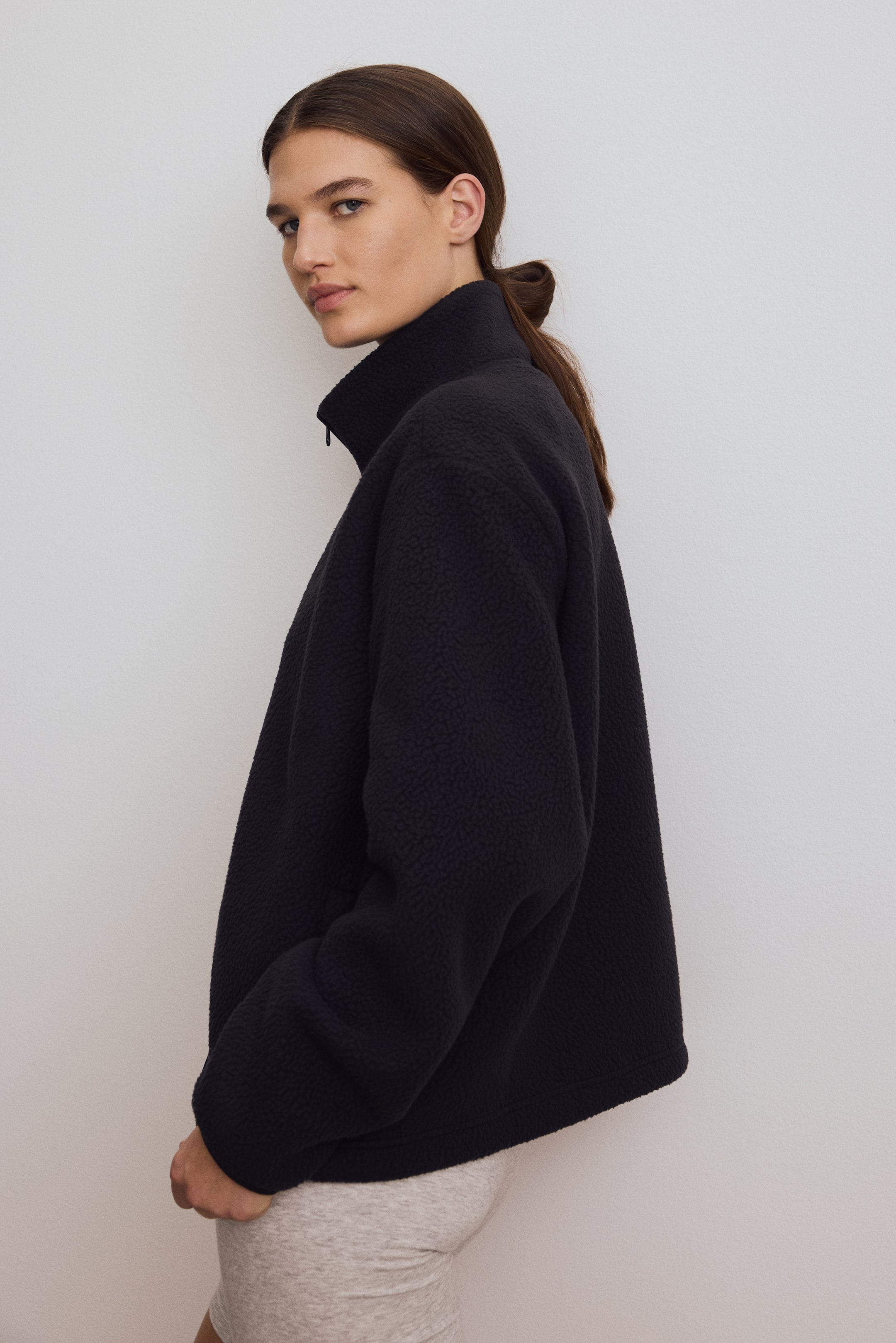 Visualizza immagine più grande: Teddy sports jacket - Nero - DONNA | H&M IT 5